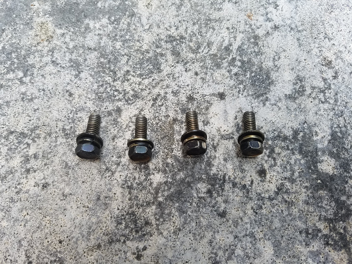 04 05 06 07 08 Mazda RX8 OEM Engine Oil Pump Mounting Bolt