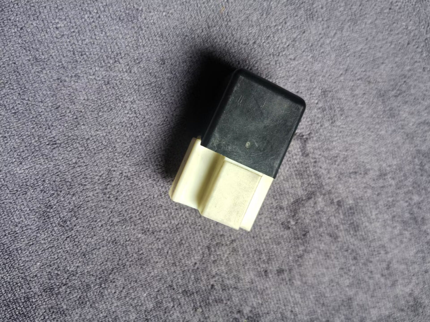 Toyota OEM Relay 90987-02010