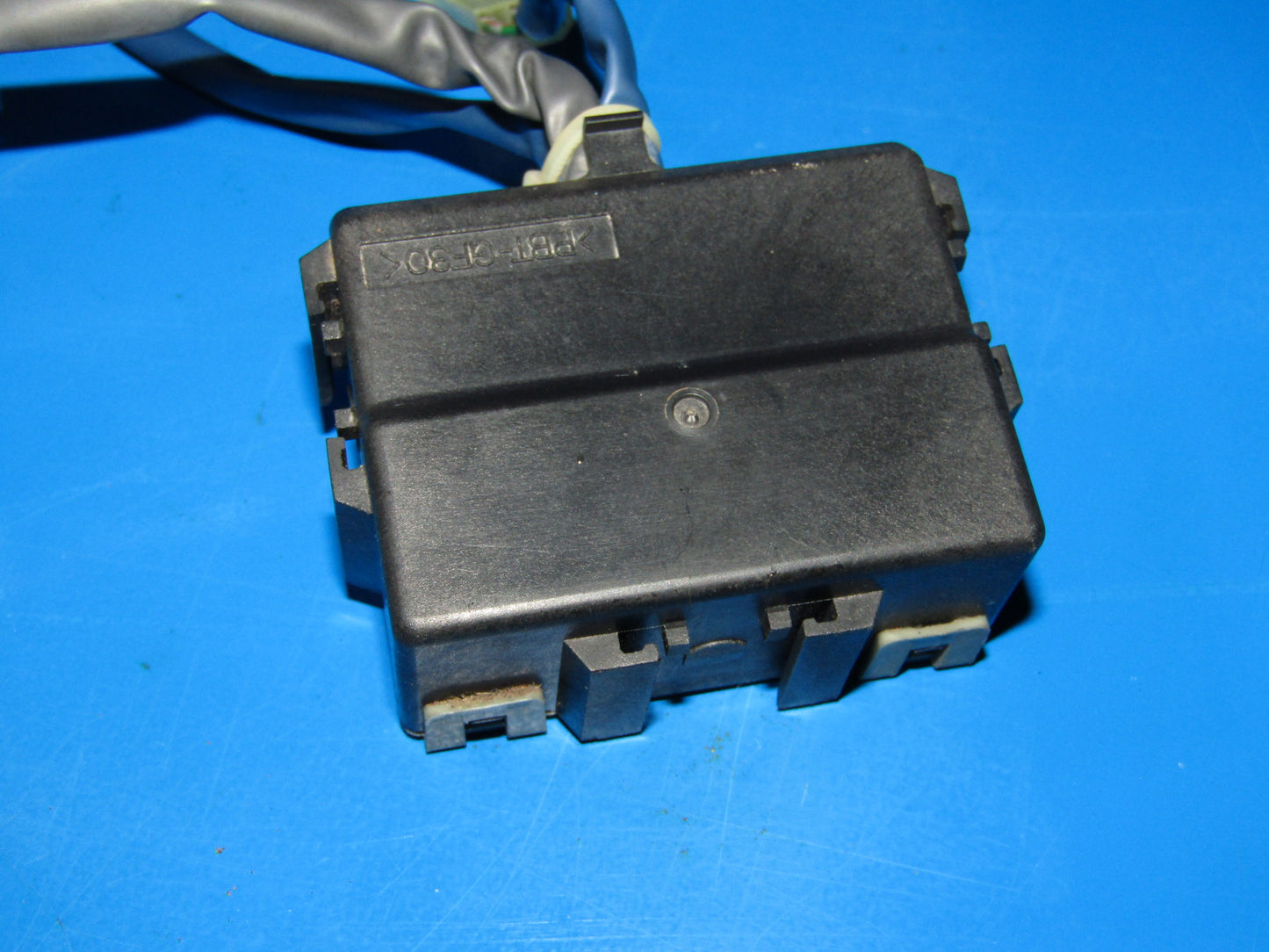 92-96 Lexus ES300 OEM A/T Computer Shift Lock Control Module 85933-33020