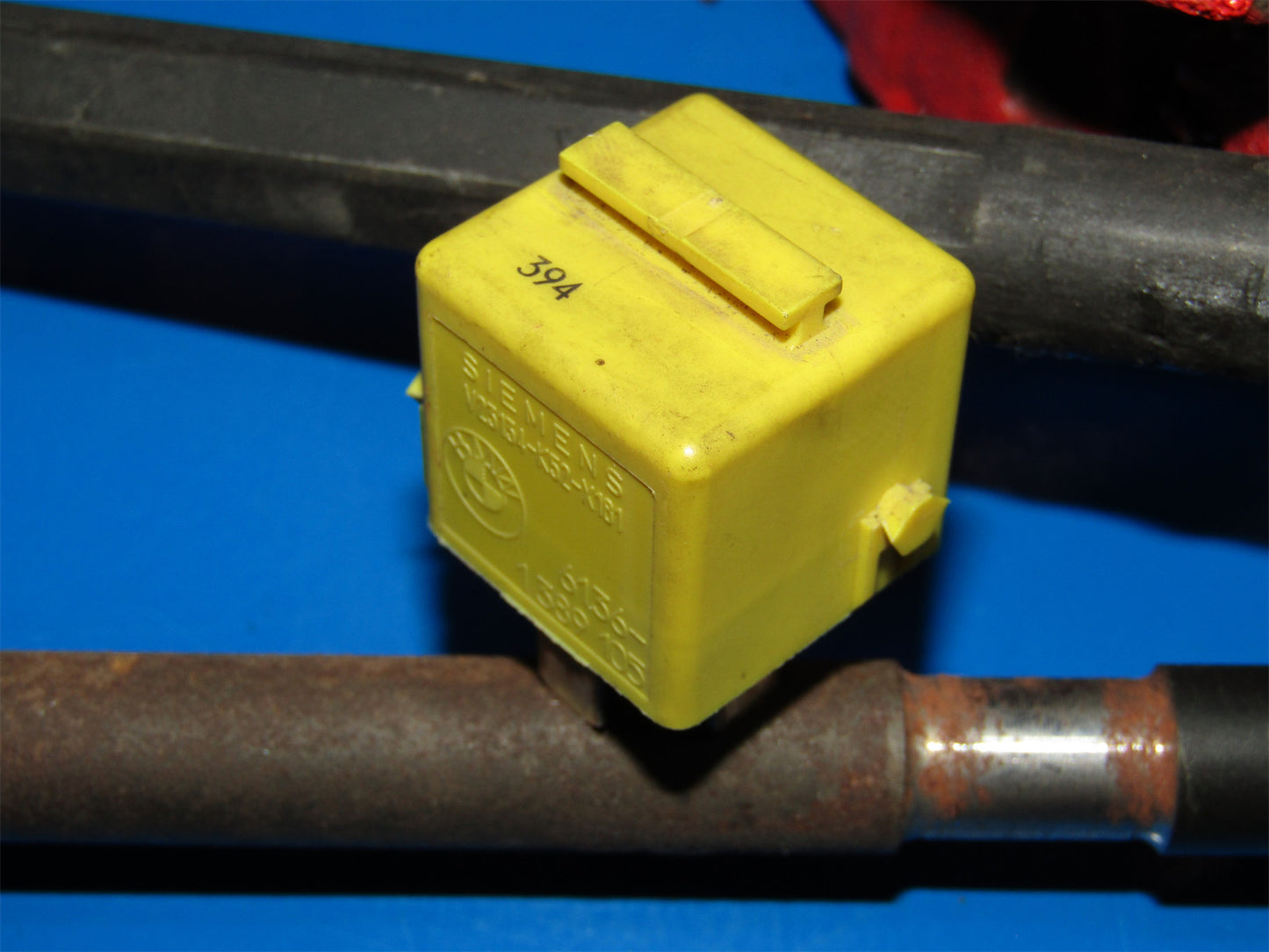 BMW OEM Relay V23134-K52-X181 61.36-1 389 105
