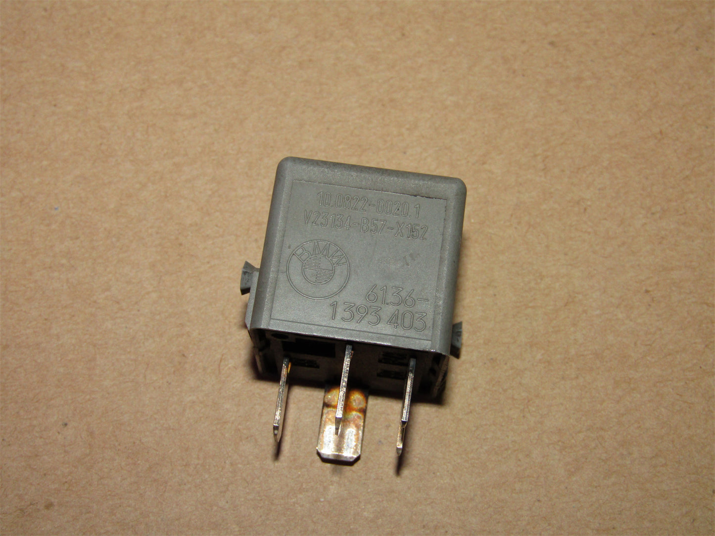 BMW OEM Relay V23134-B57-X152 10.0822-0020.1