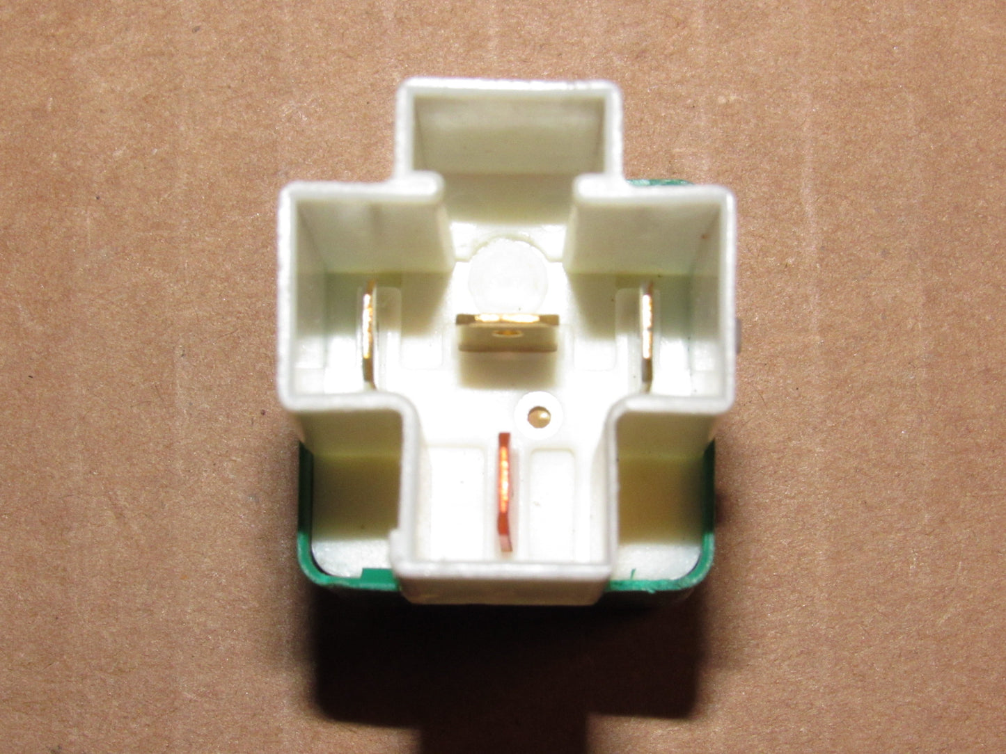 Toyota OEM Relay IS0 B4-S 90987-03003 156700-0130