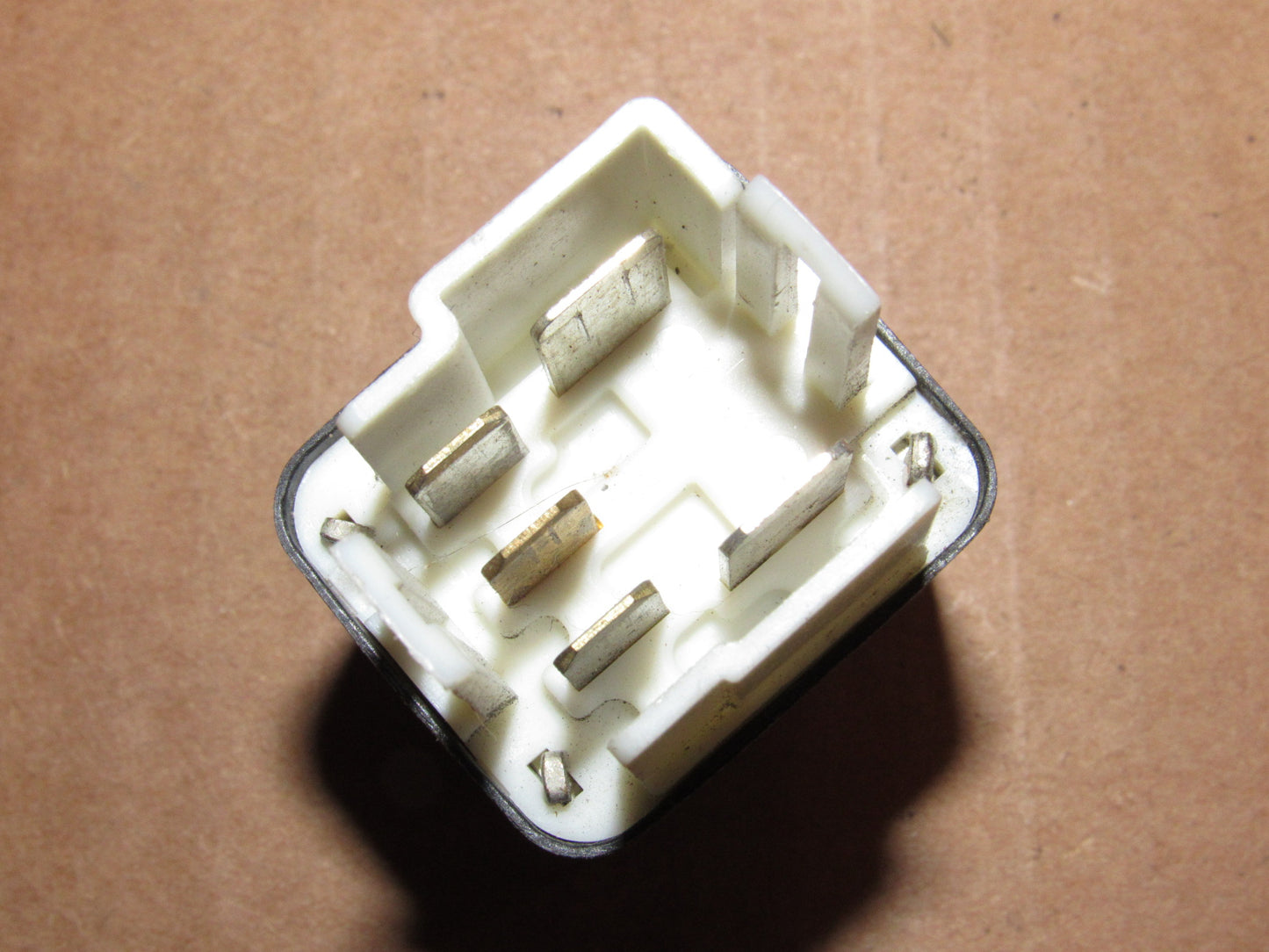 Toyota OEM Relay 90987-04002 / 056700-6780