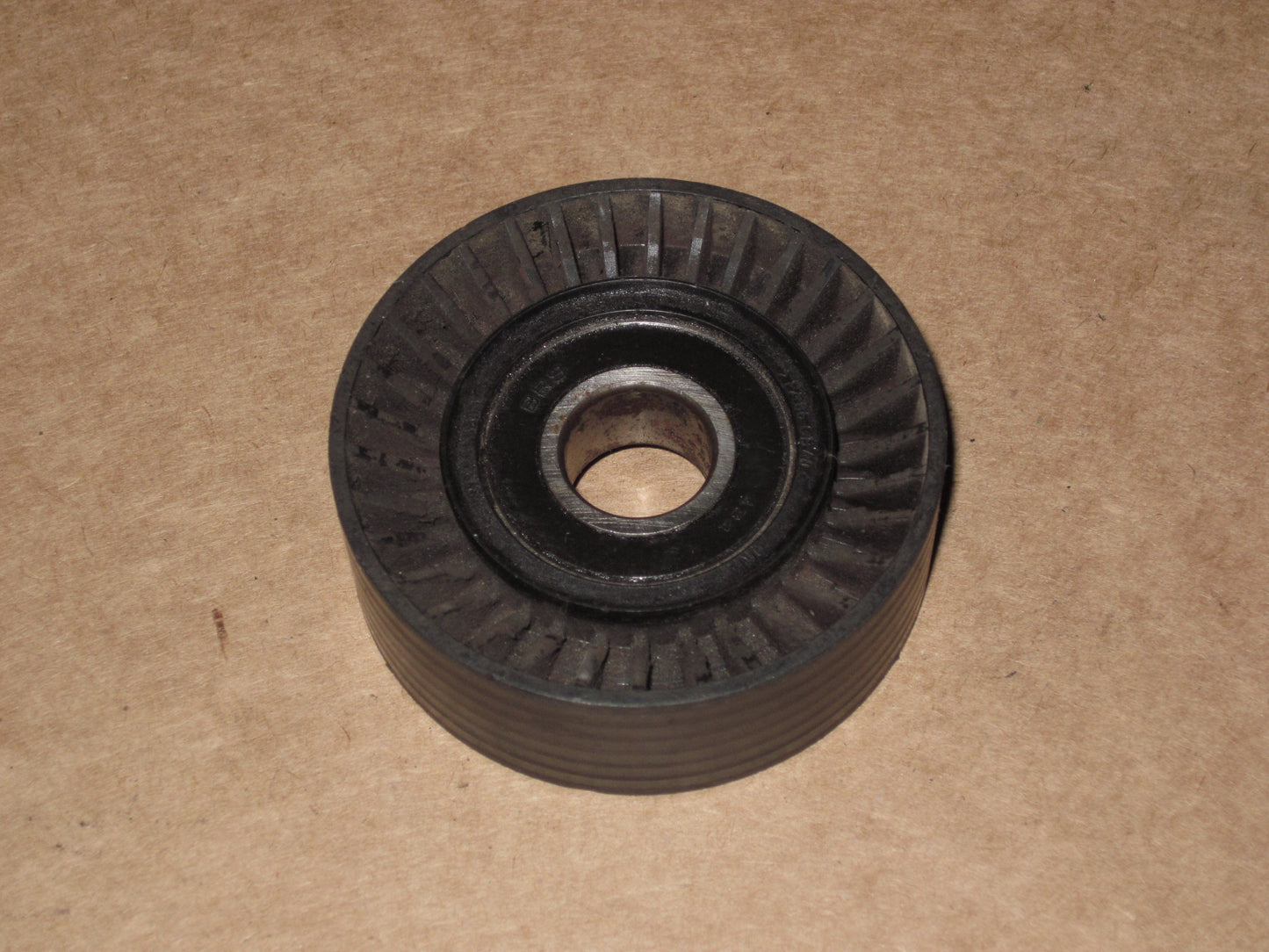 01 02 03 Volvo V70 2.4L Turbo OEM Accessories Belt Drive Idler Pulley