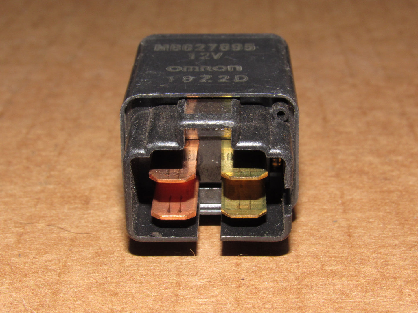 Mitsubishi Relay OEM MB627895 12V