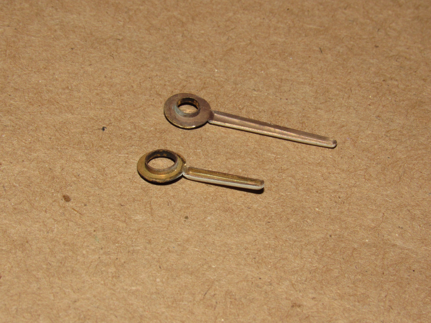 70 71 72 73 Datsun 240Z OEM Dash Analog Clock Long & Short Hand Needle