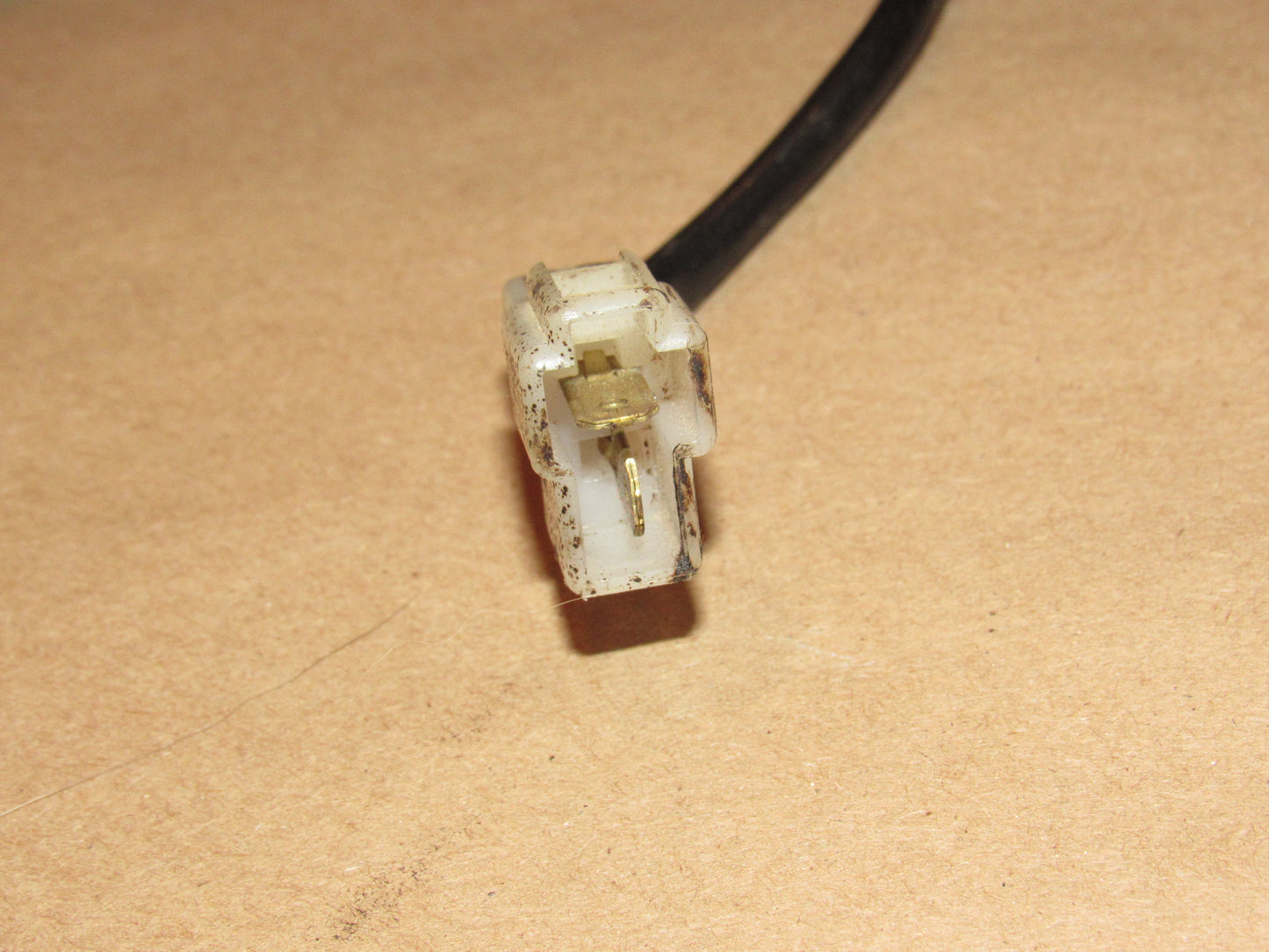 81 82 83 84 85 Mazda RX7 OEM Rear Side Marker Light Lamp Housing Bulb Socket