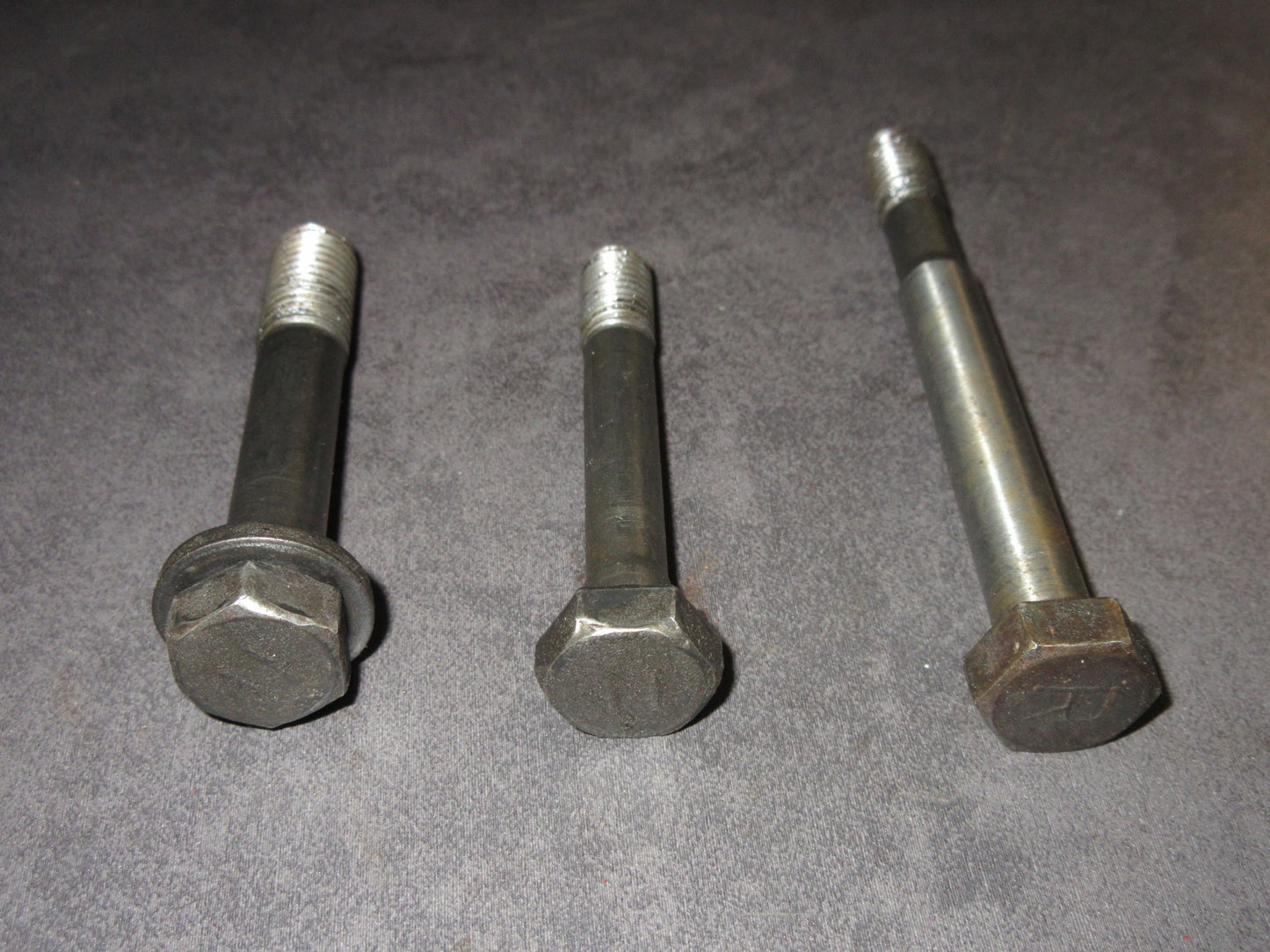 91 92 Mitsubishi 3000GT 3.0L DOHC OEM Left Engine Motor Mounting Bracket Bolt