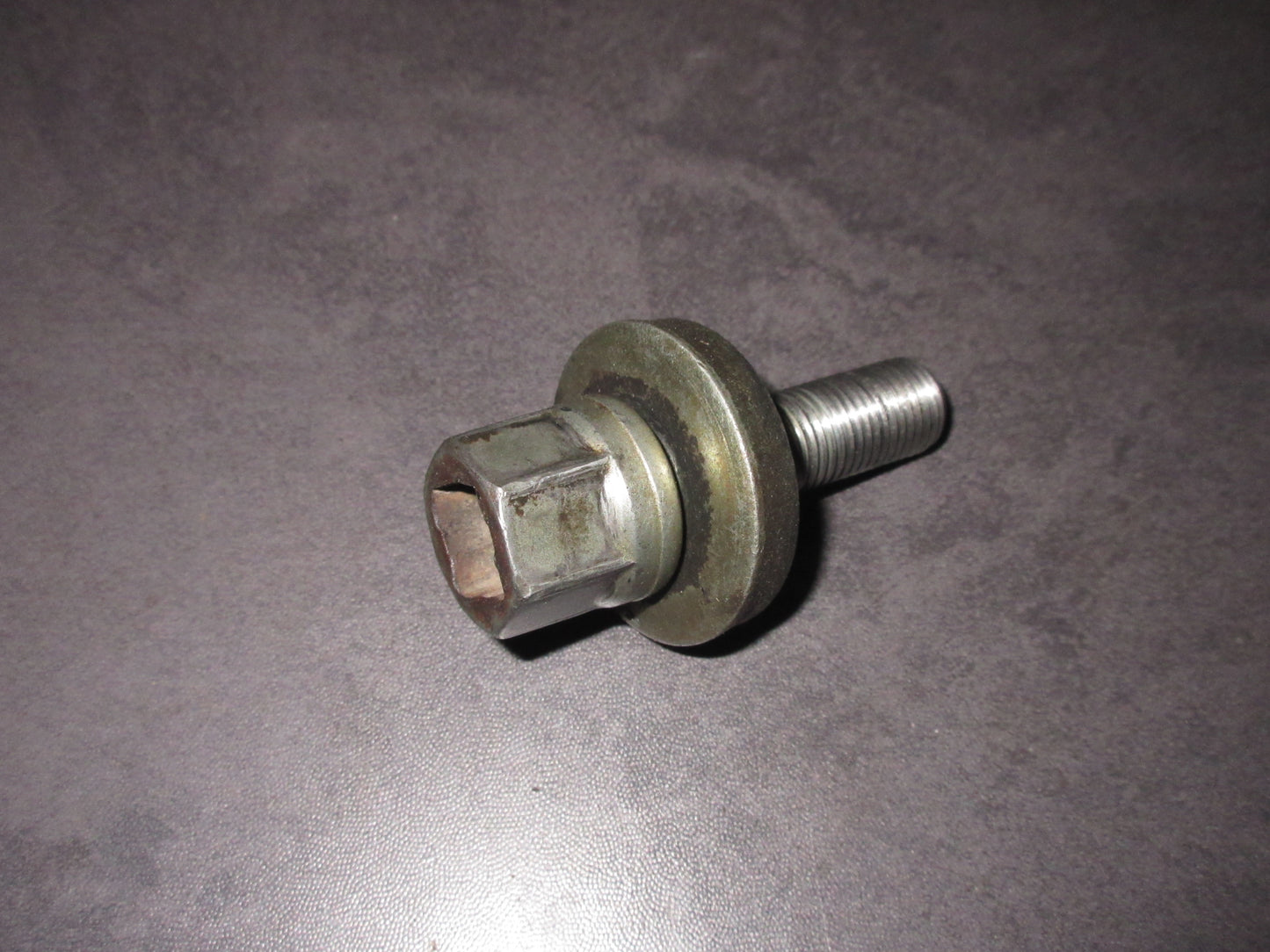 91 92 Mitsubishi 3000GT 3.0L DOHC OEM Engine Crankshaft Pulley Mounting Bolt