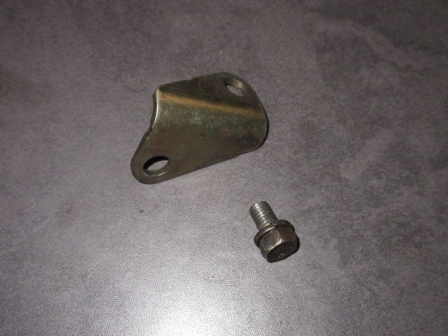 91 92 Mitsubishi 3000GT OEM Lower Intake Manifold Runner Water Pump Bracket Brace