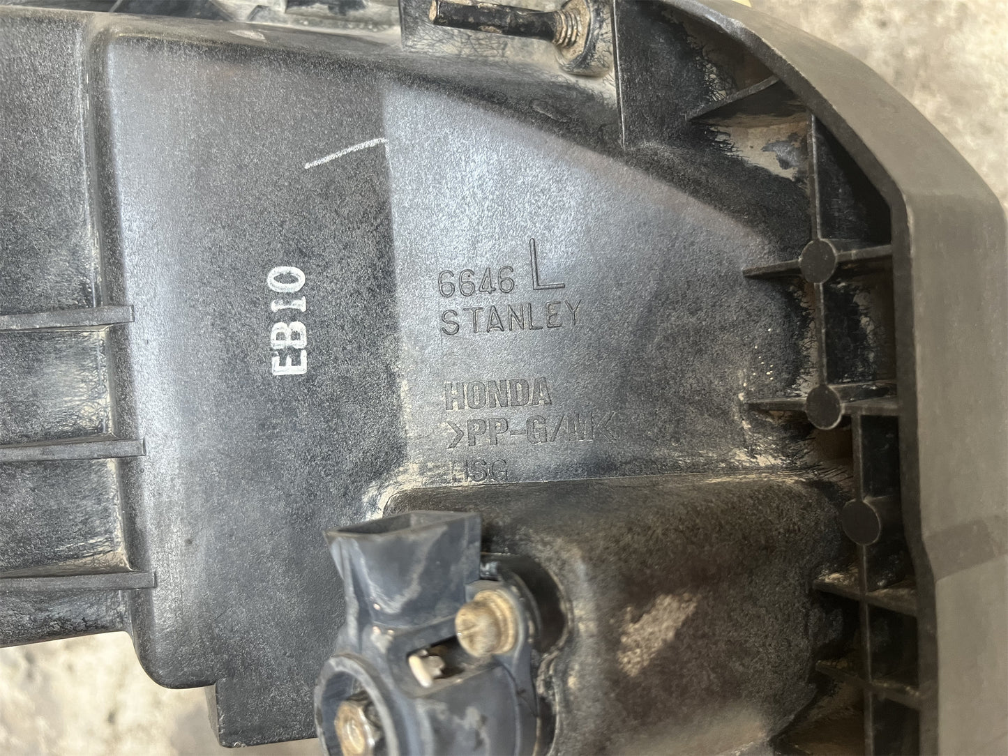 93 94 95 Honda Del Sol OEM Headlight Mounting Bracket - Left