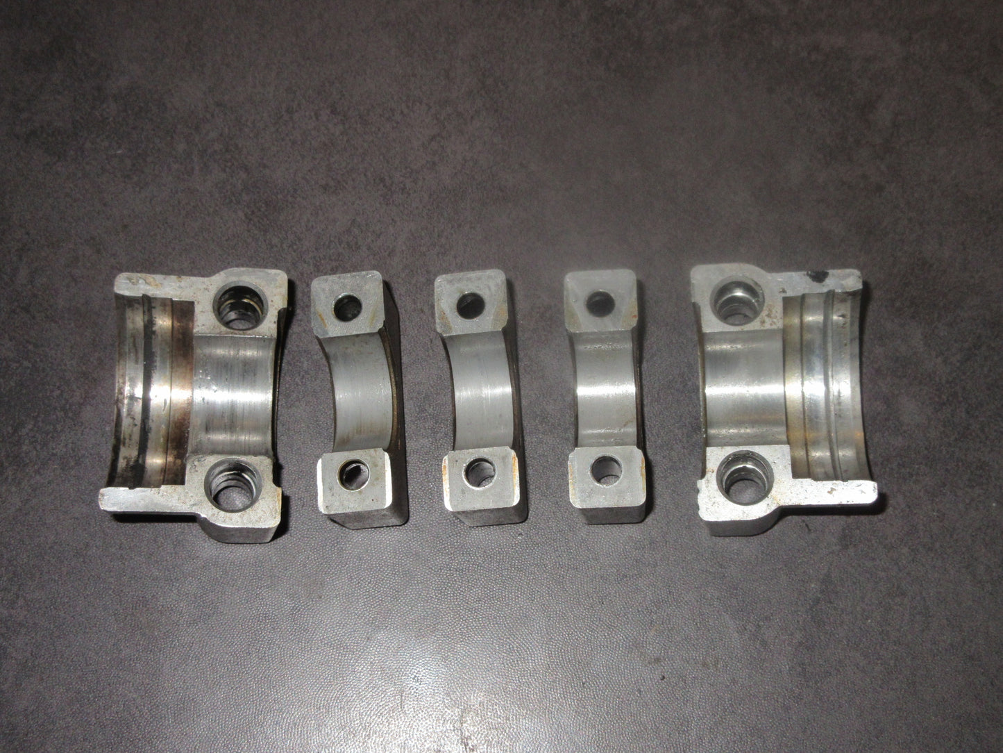 91 92 Mitsubishi 3000GT 3.0L DOHC OEM Rear Exhaust Camshaft Bearing Cap