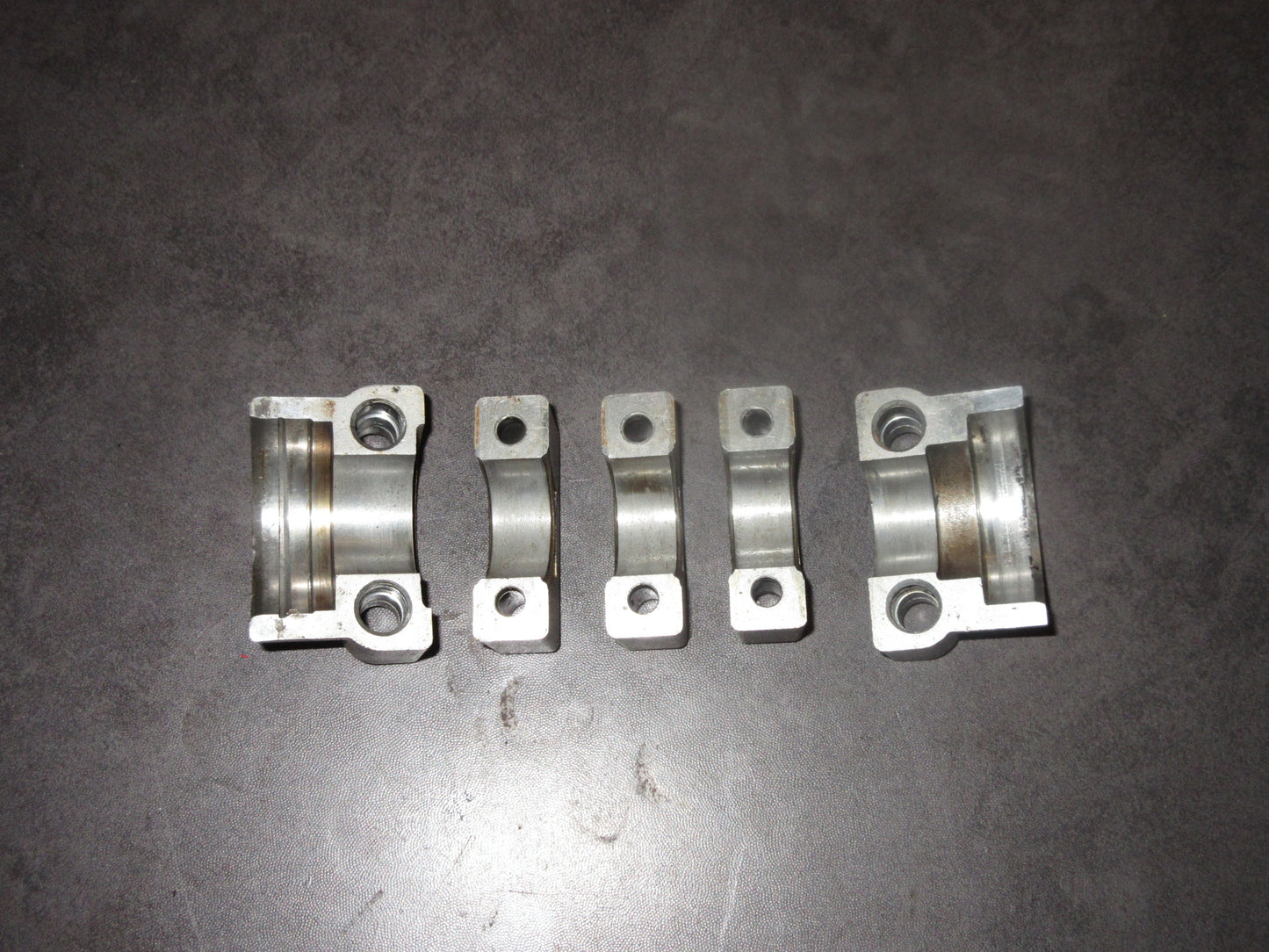 91 92 Mitsubishi 3000GT 3.0L DOHC OEM Rear Intake Camshaft Bearing Cap