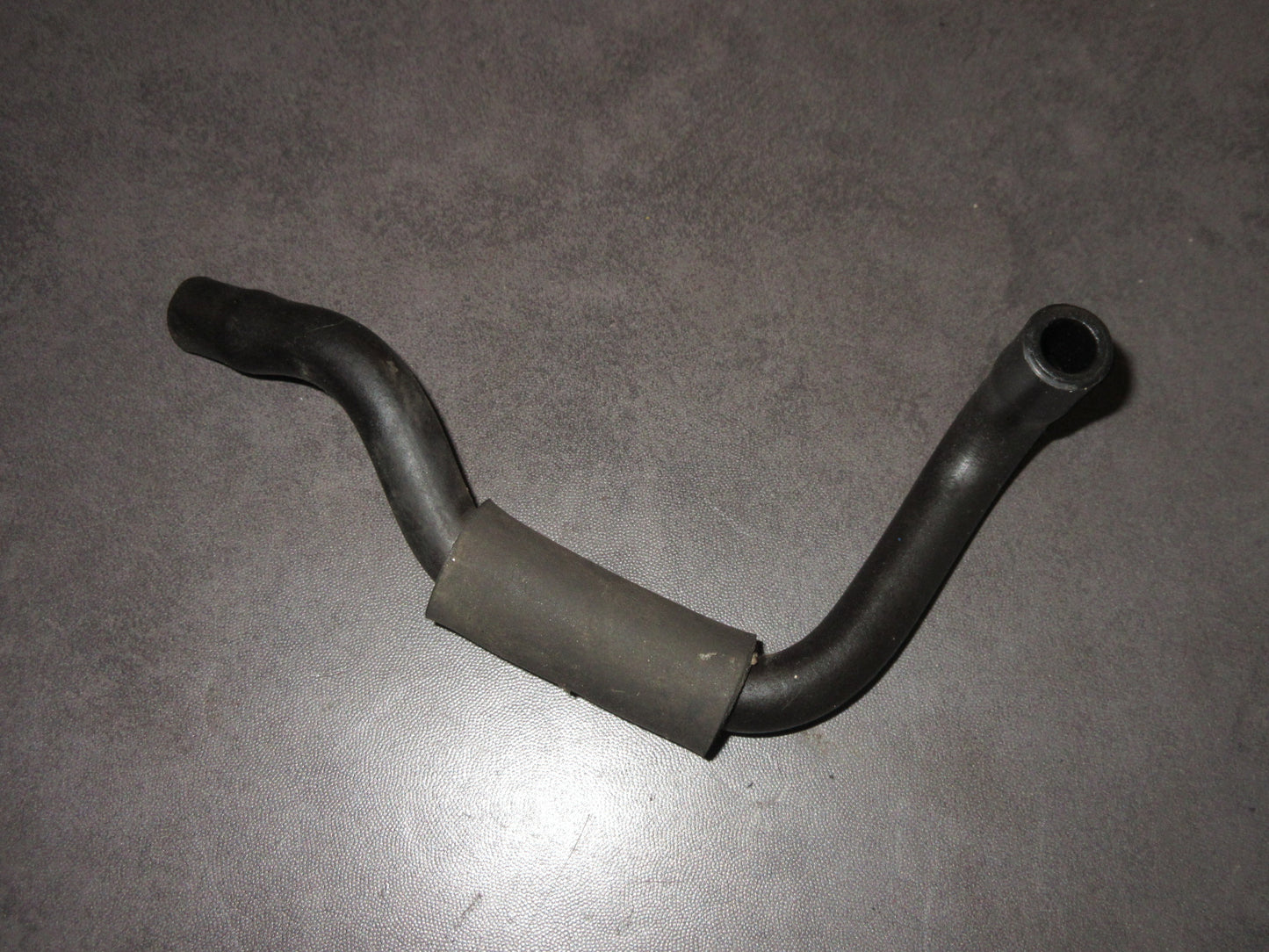 91 92 Mitsubishi 3000GT 3.0L DOHC OEM Intake Manifold Lower Runner Hose