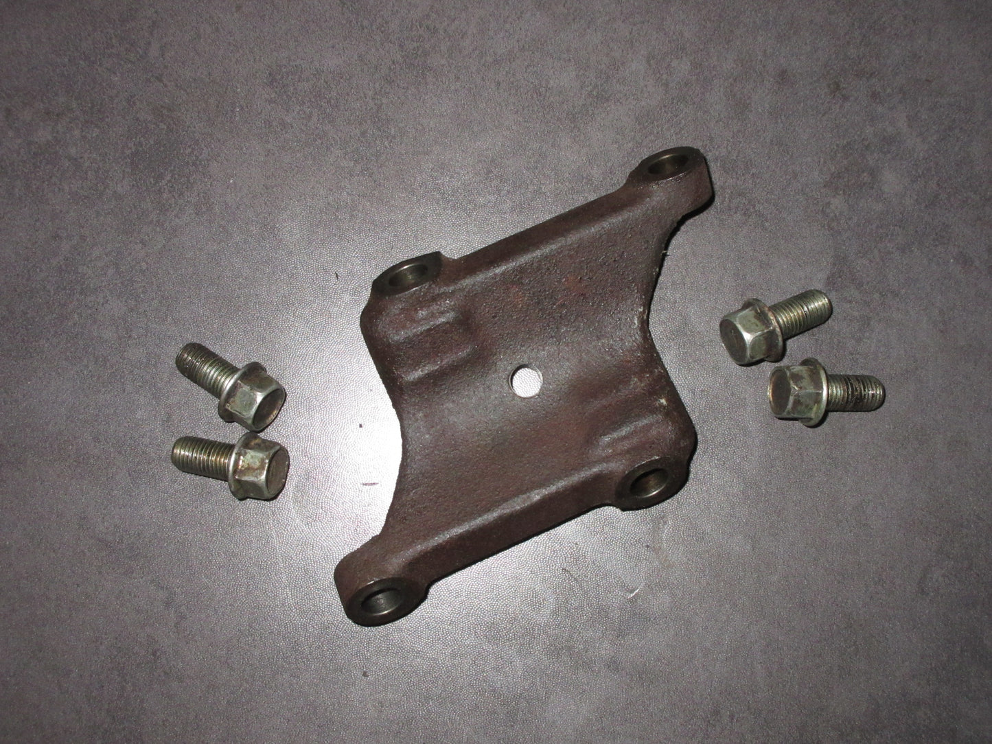 91 92 Mitsubishi 3000GT 3.0L DOHC OEM Knock Sensor Holder Mounting Bracket