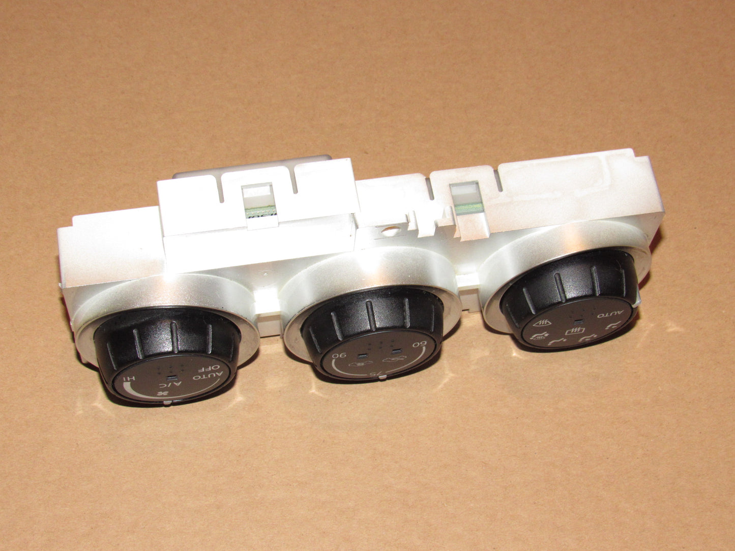 03-05 Nissan 350Z OEM A/C Heater Climate Control Unit