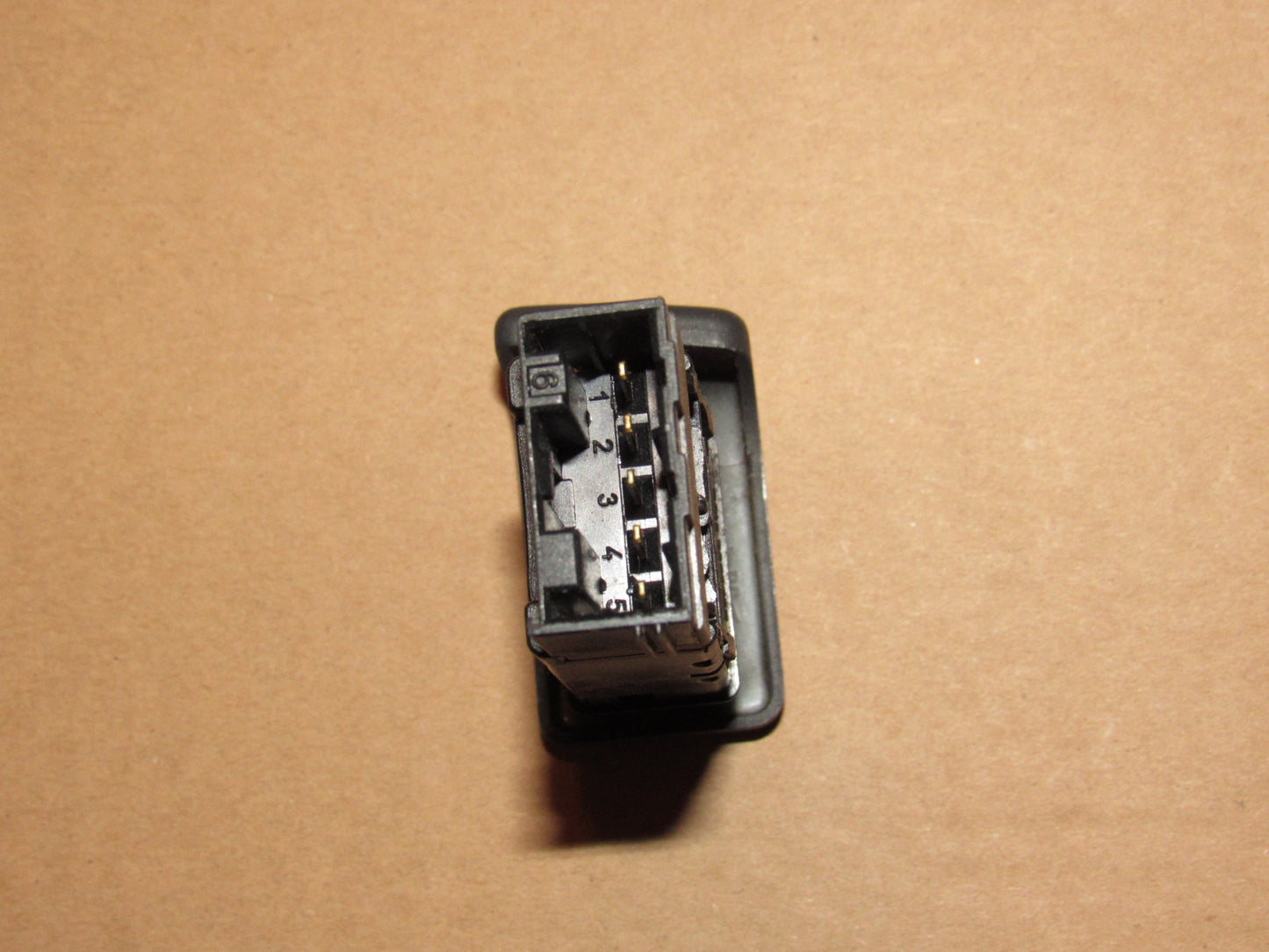 02-03 Land Rover Freelander OEM Fog Light Switch