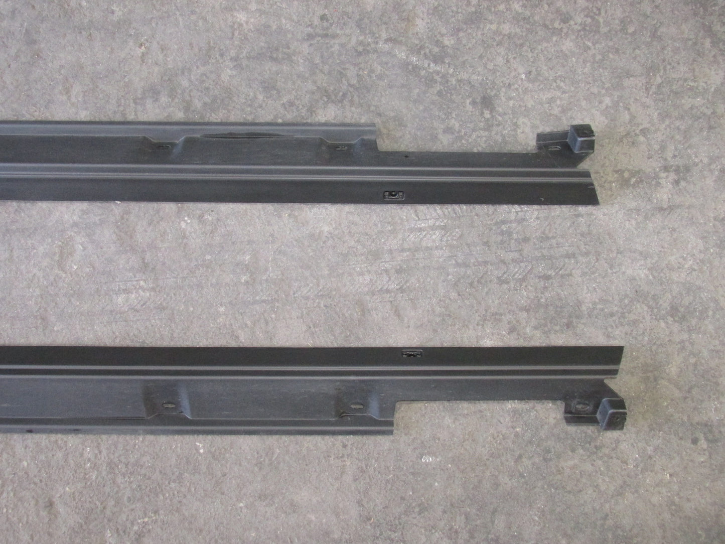 16-22 Lexus RX350 RX450 OEM Rocker Panel Door Lower Moulding Set