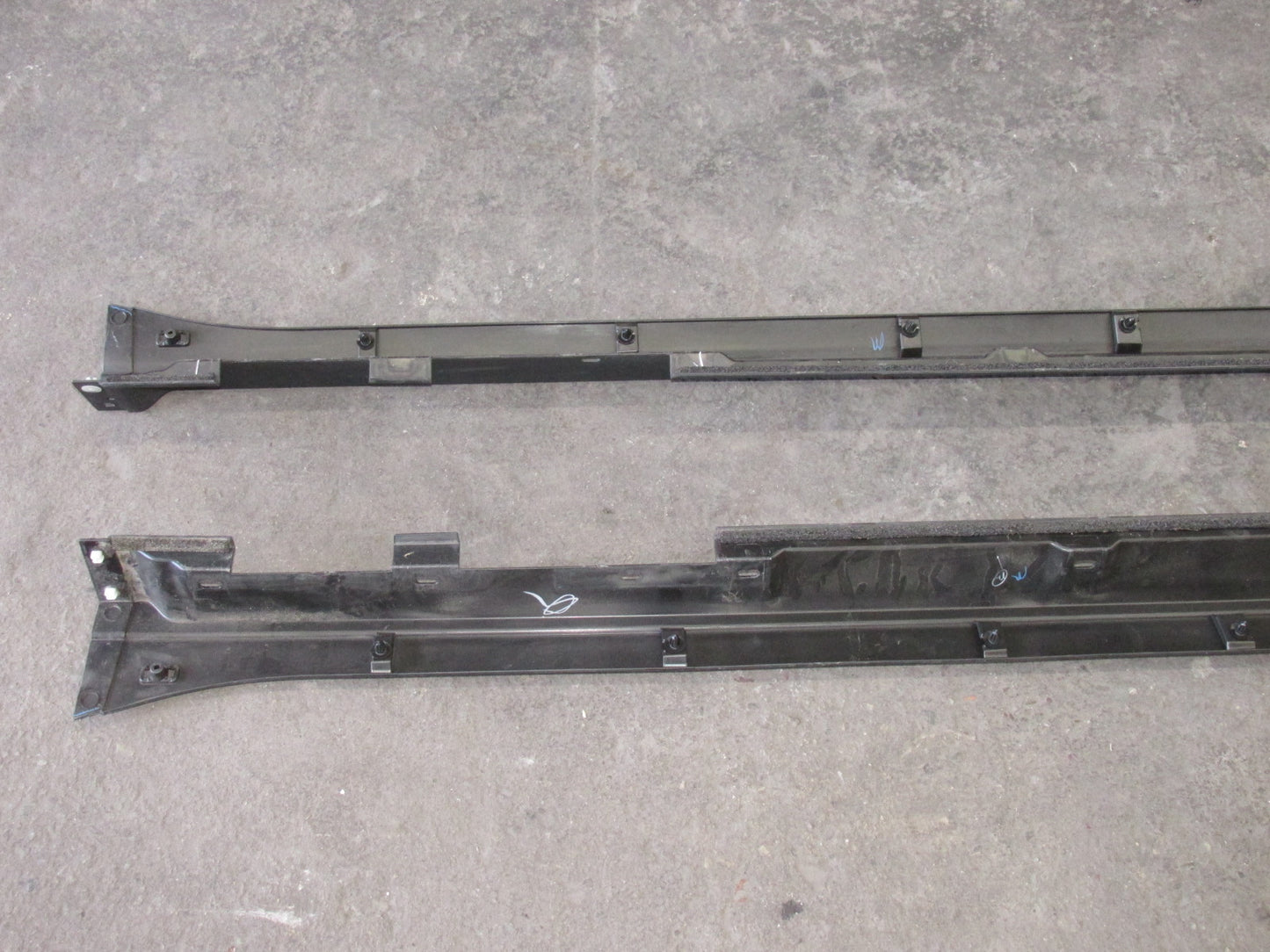16-22 Lexus RX350 RX450 OEM Rocker Panel Door Lower Moulding Set
