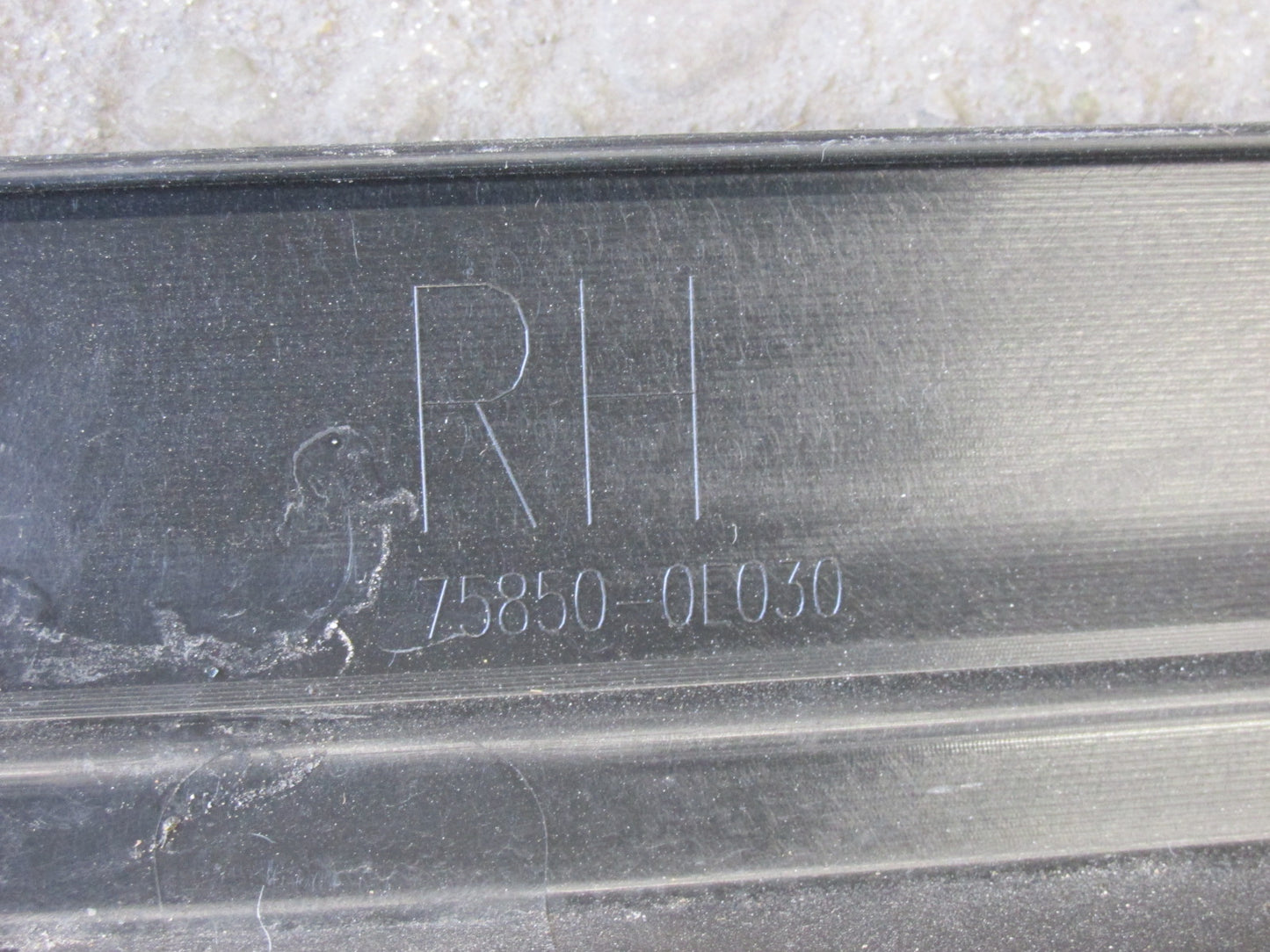 16-22 Lexus RX350 RX450 OEM Rocker Panel Door Lower Moulding Set