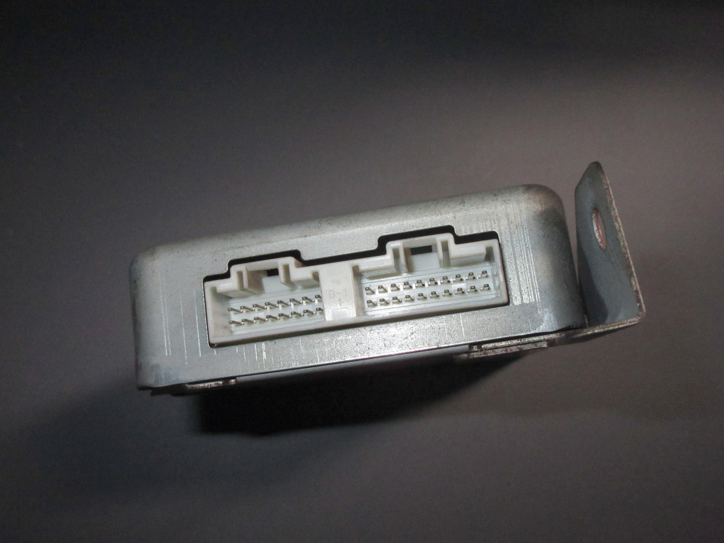 97 98 99 Mitsubishi 3000GT OEM Alarm Anti Theft Module Computer