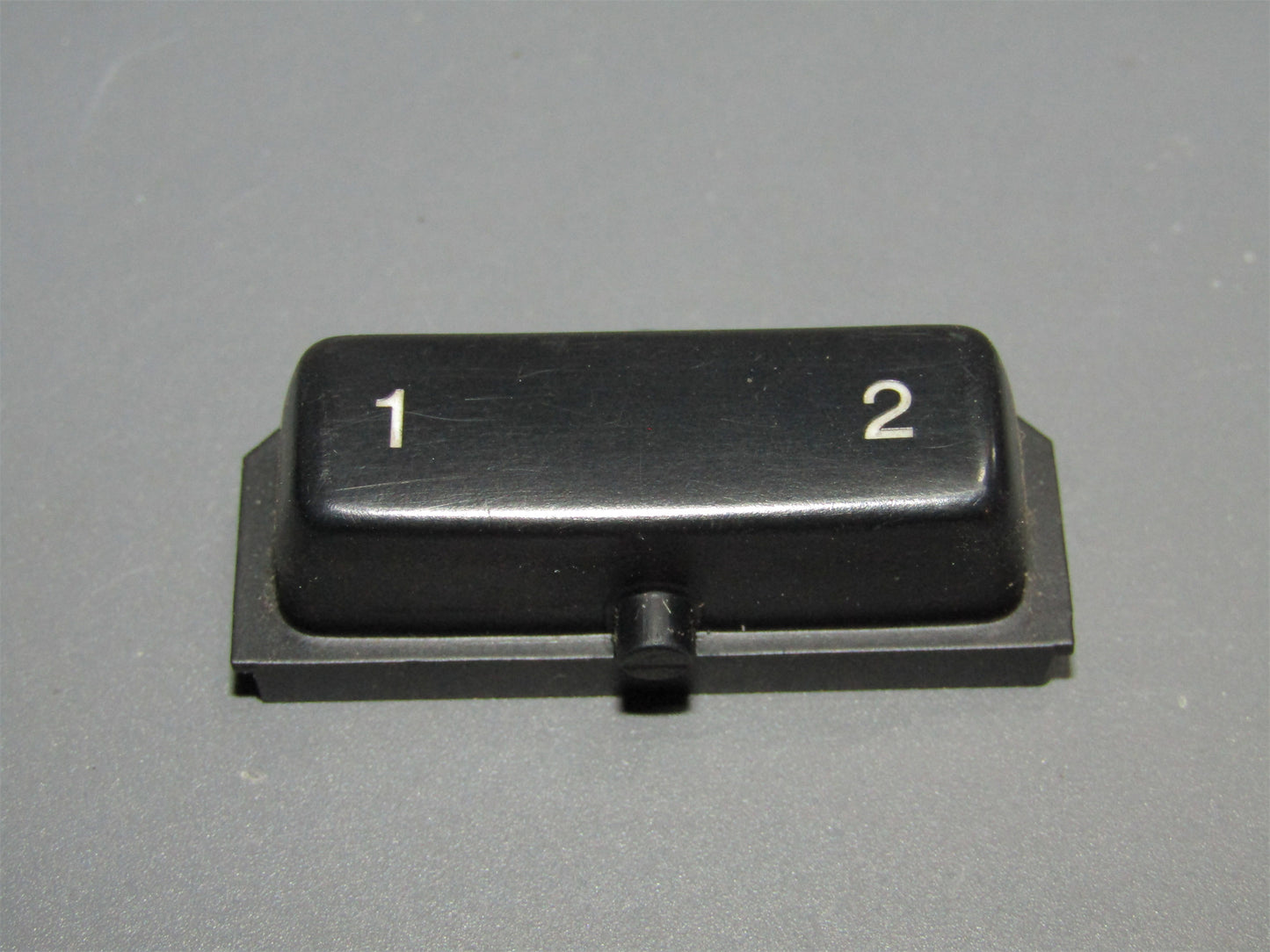 92 93 94 95 96 Lexus ES300 OEM Radio REW FF Memory 1 2 Switch Button