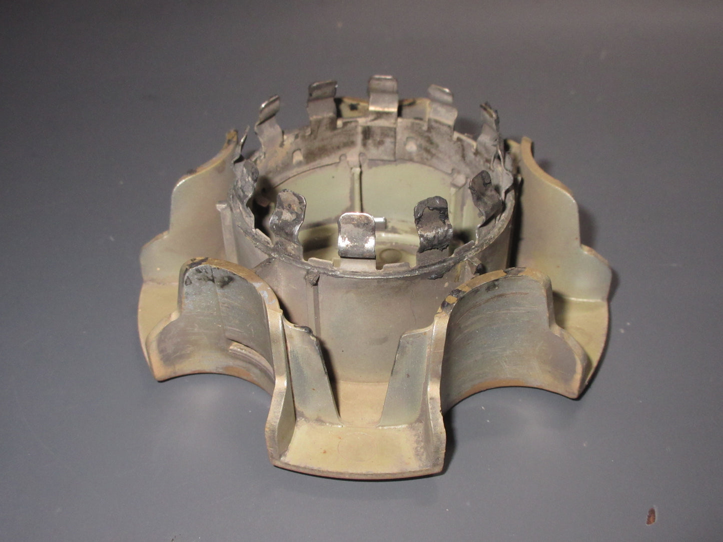 92 93 94 95 96 Lexus ES300 OEM Wheel Center Cap