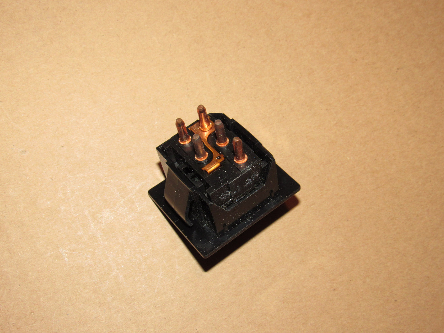 91-93 Chevrolet S10 OEM Rear Window Switch