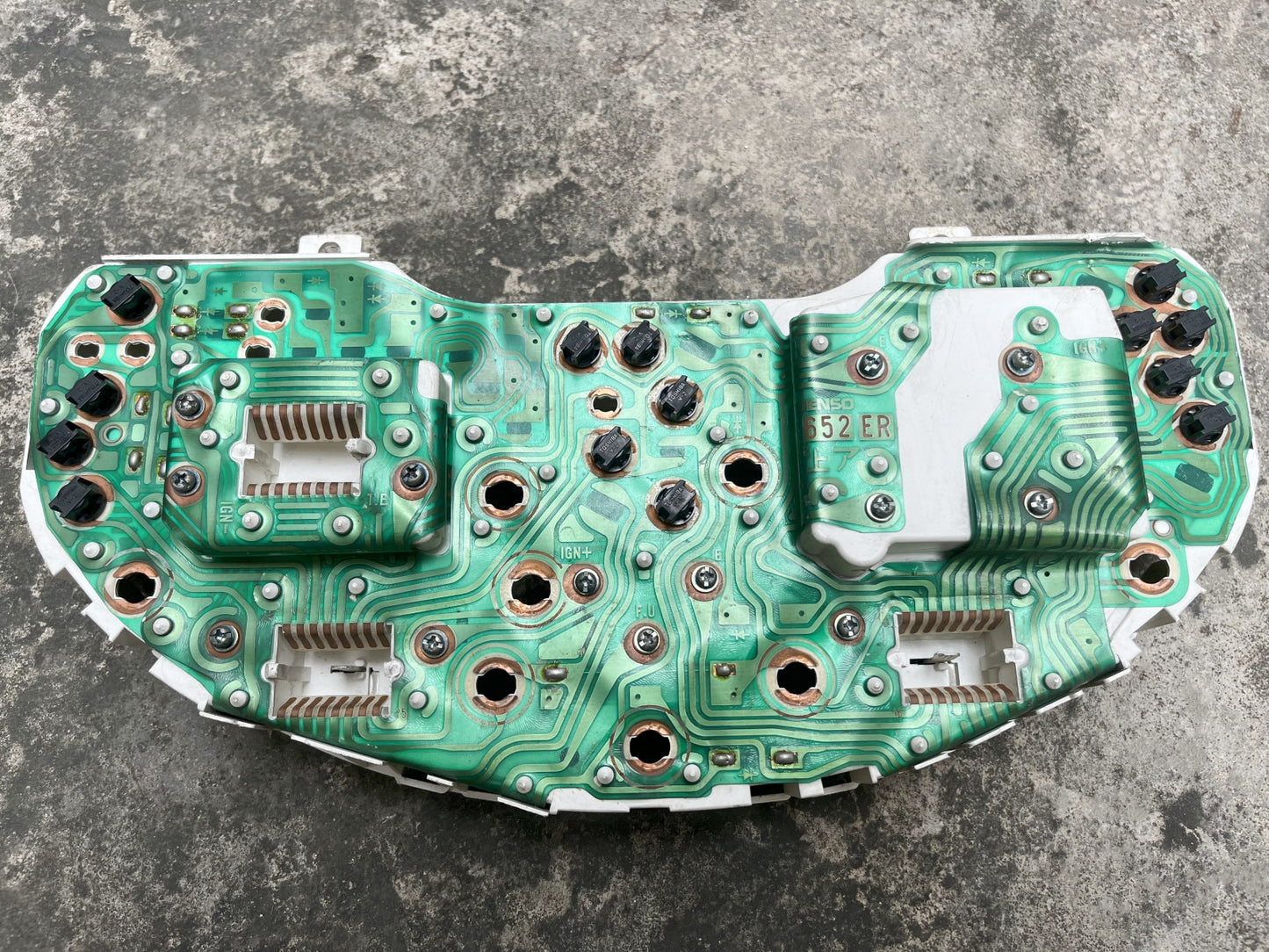 94 95 96 97 98 99 Mitsubishi 3000GT OEM Speedometer Cluster Light Bulb Socket