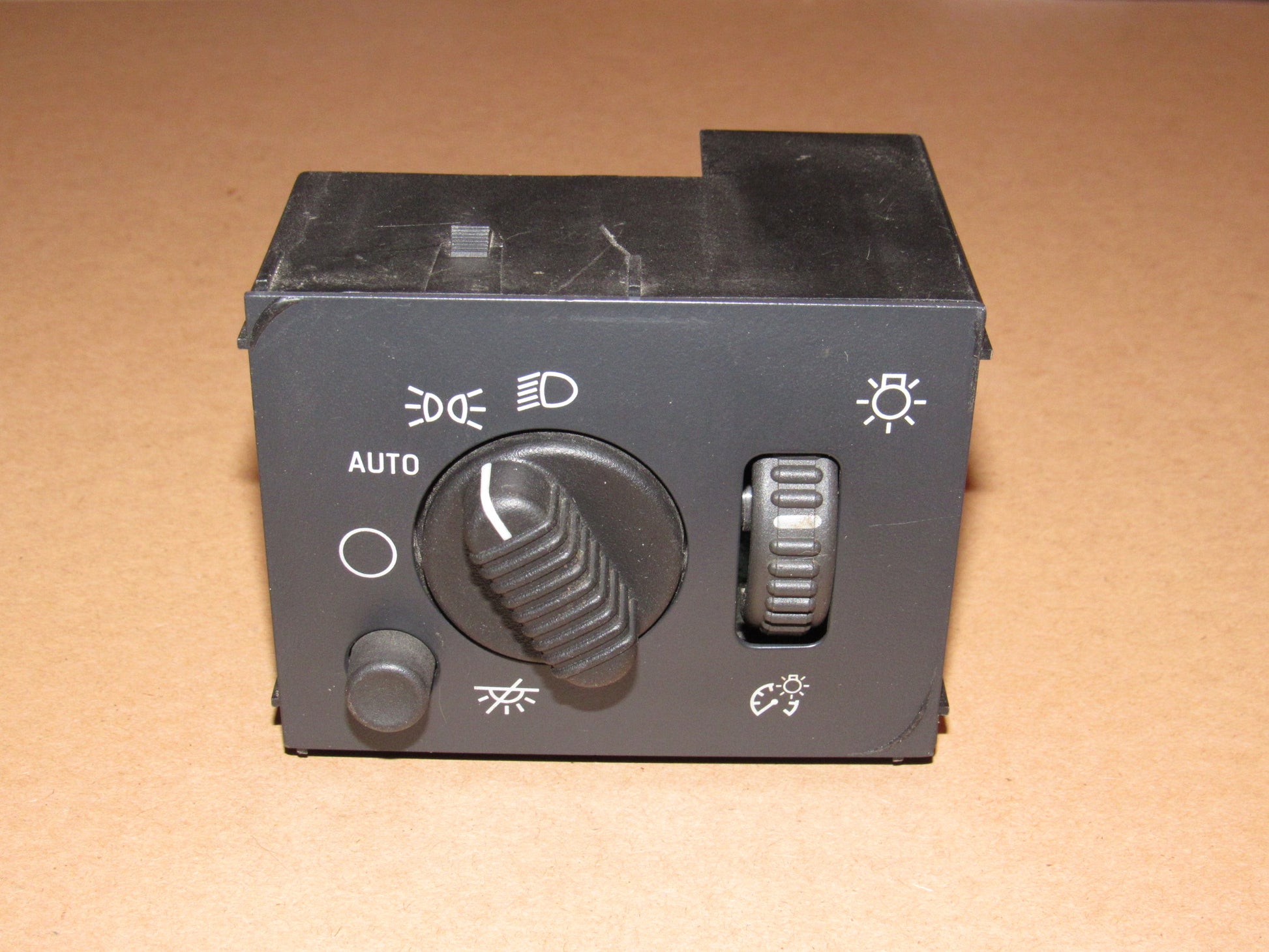 03-06 Chevrolet Tahoe OEM Headlight and Dimmer Switch