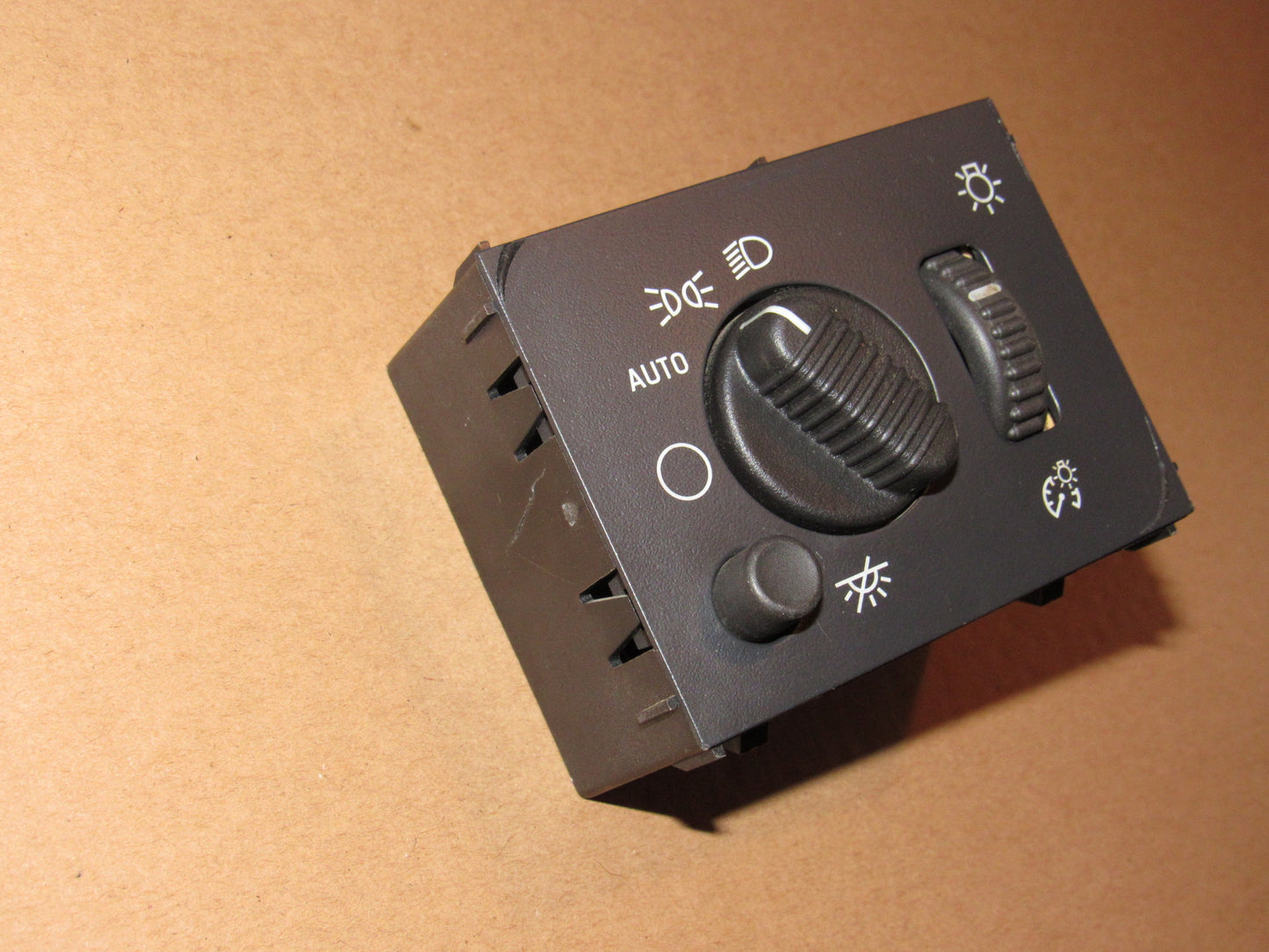 03-06 Chevrolet Tahoe OEM Headlight and Dimmer Switch