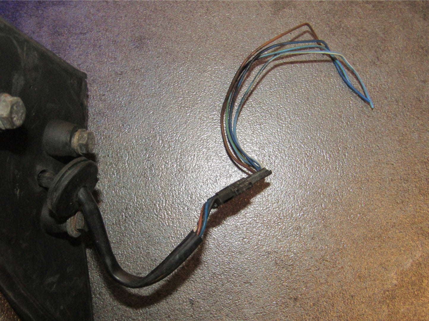 92 93 94 95 BMW 325i OEM Exterior Side Mirror Pigtail Harness Connector