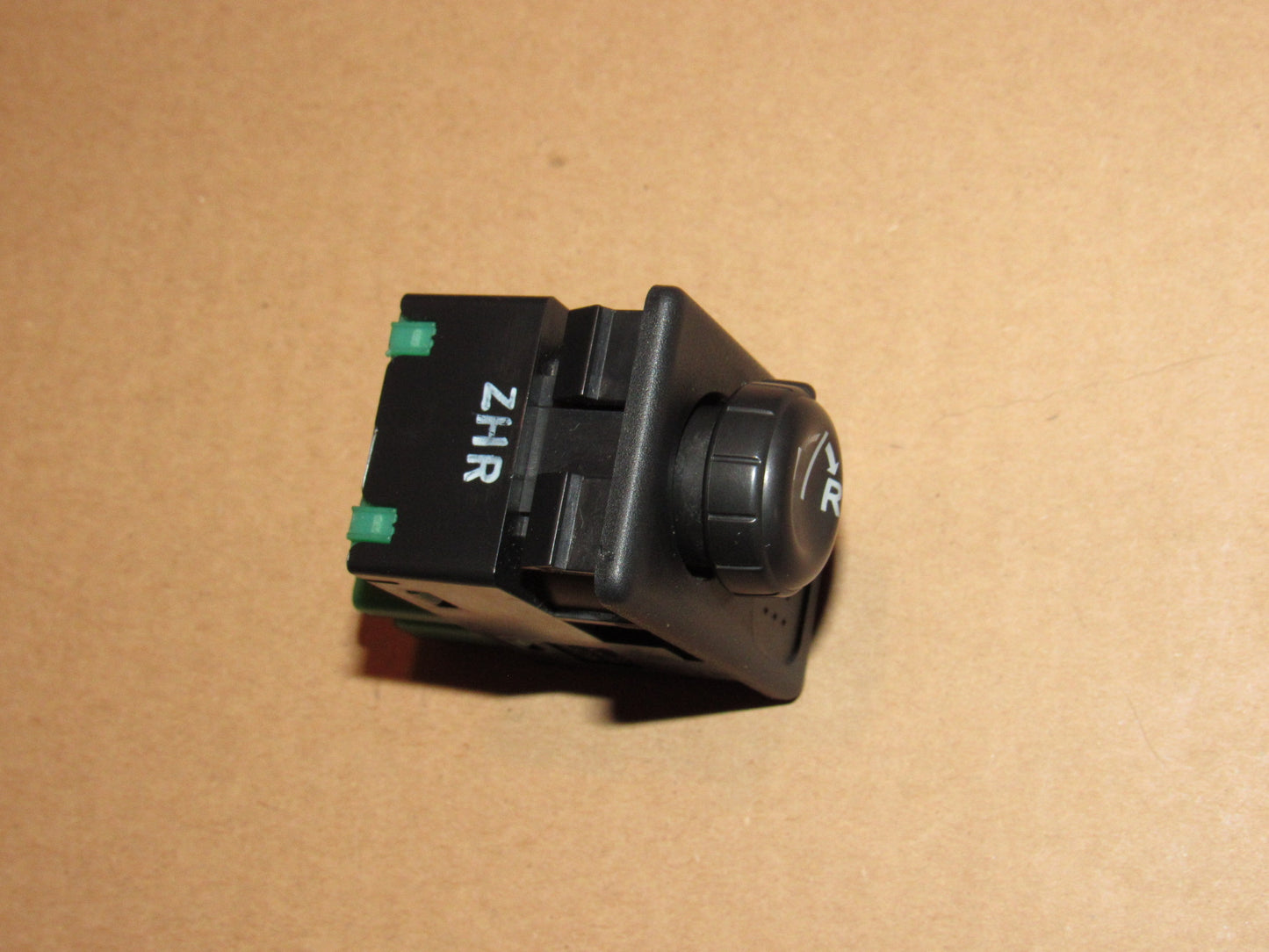 01-03 Infiniti QX4 OEM Power Mirror Switch