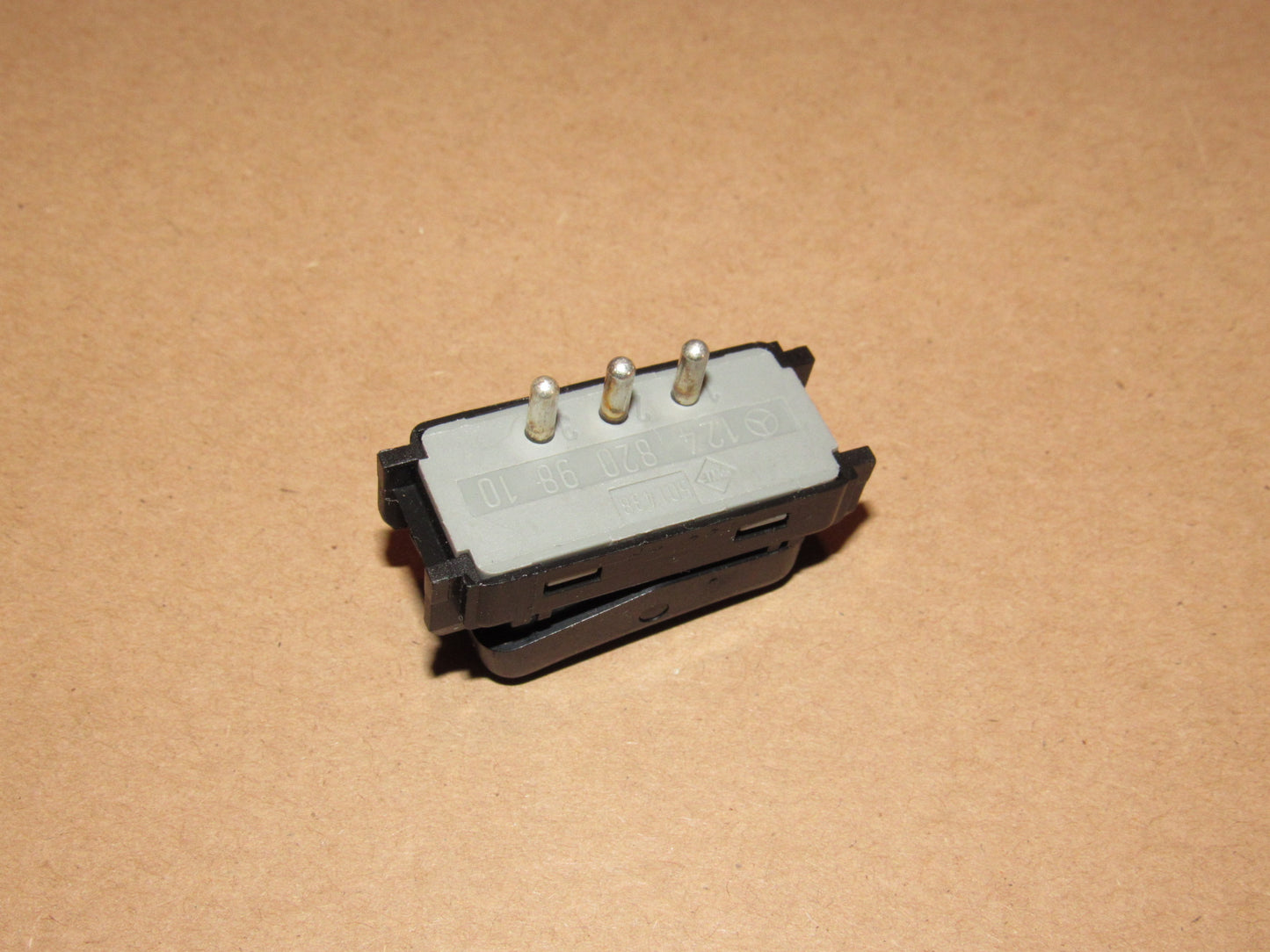 92-93 Mercedes 500E OEM Interior Dome Map Light Switch