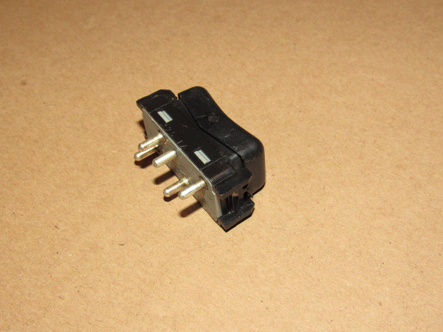 94-95 Mercedes Benz S600 OEM Climate Control Activated Air Carbon Switch