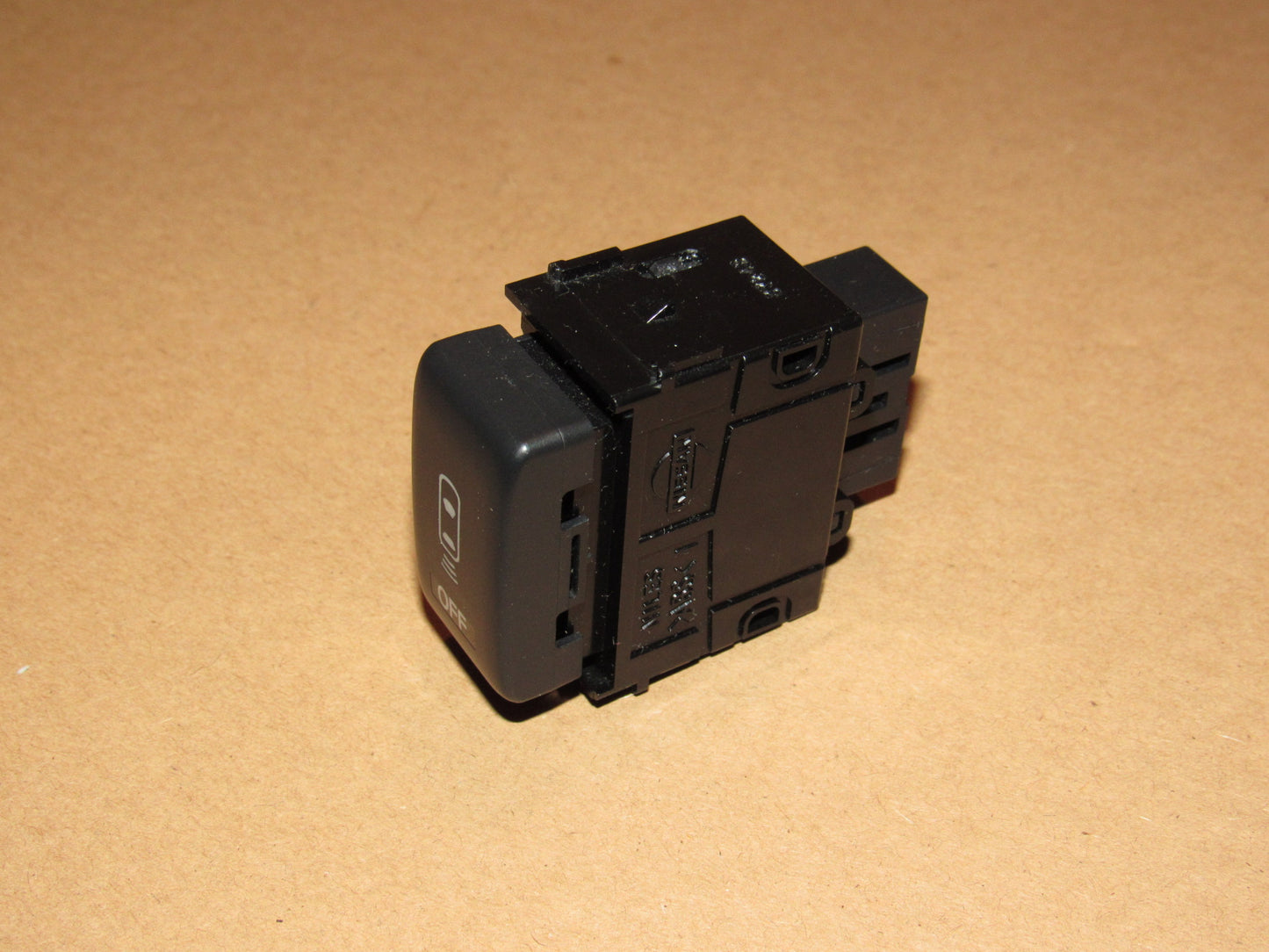 04-07 Nissan Armada OEM Parking Assist Switch