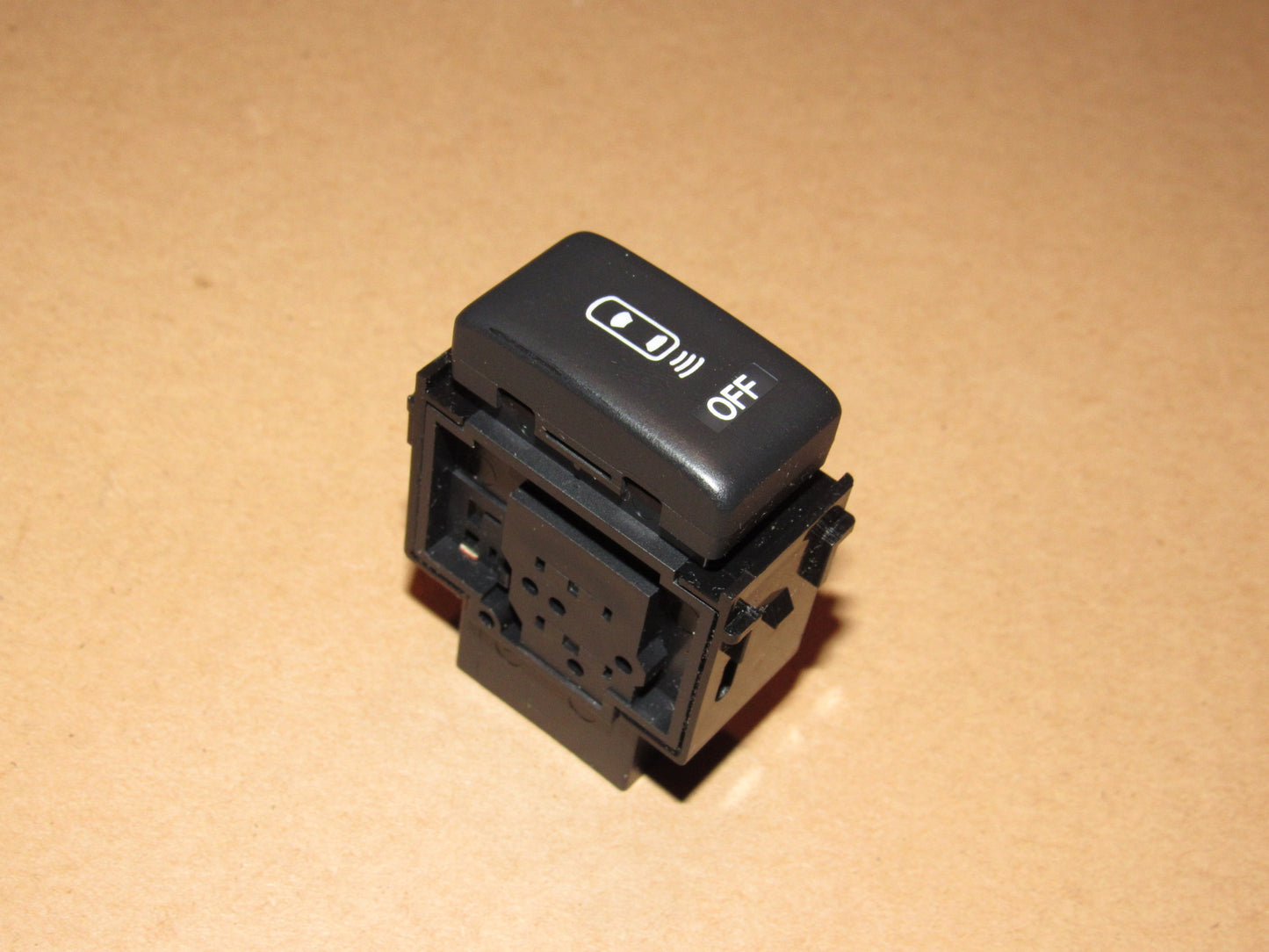 04-07 Nissan Armada OEM Parking Assist Switch