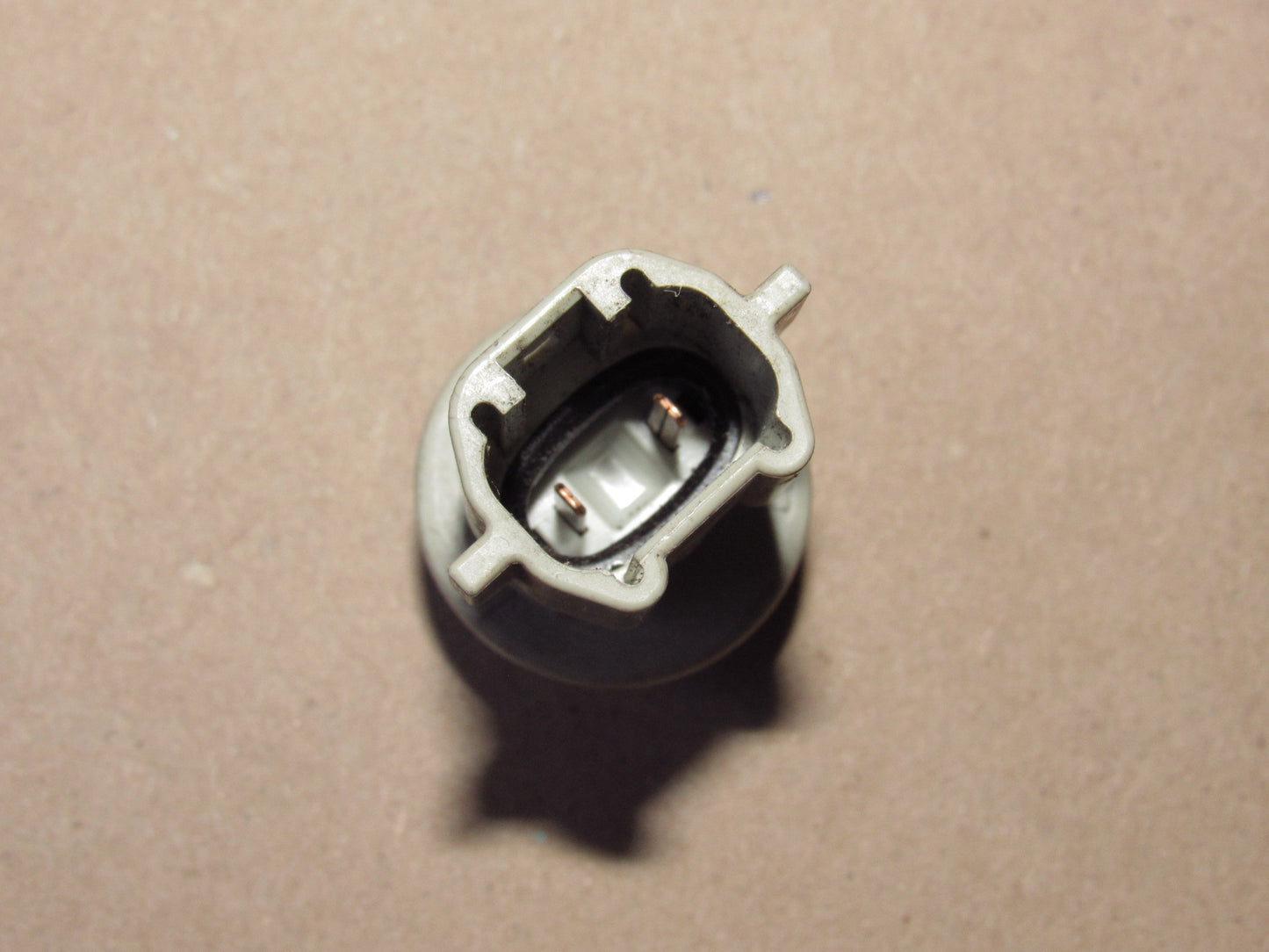 98-02 Mazda 626 OEM Front Fender Side Marker Light Bulb Socket