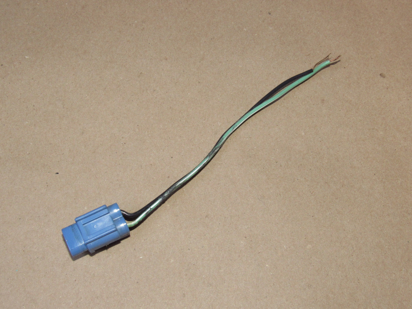 98-02 Mazda 626 OEM Front Fender Side Marker Light Pigtail Harness Connector