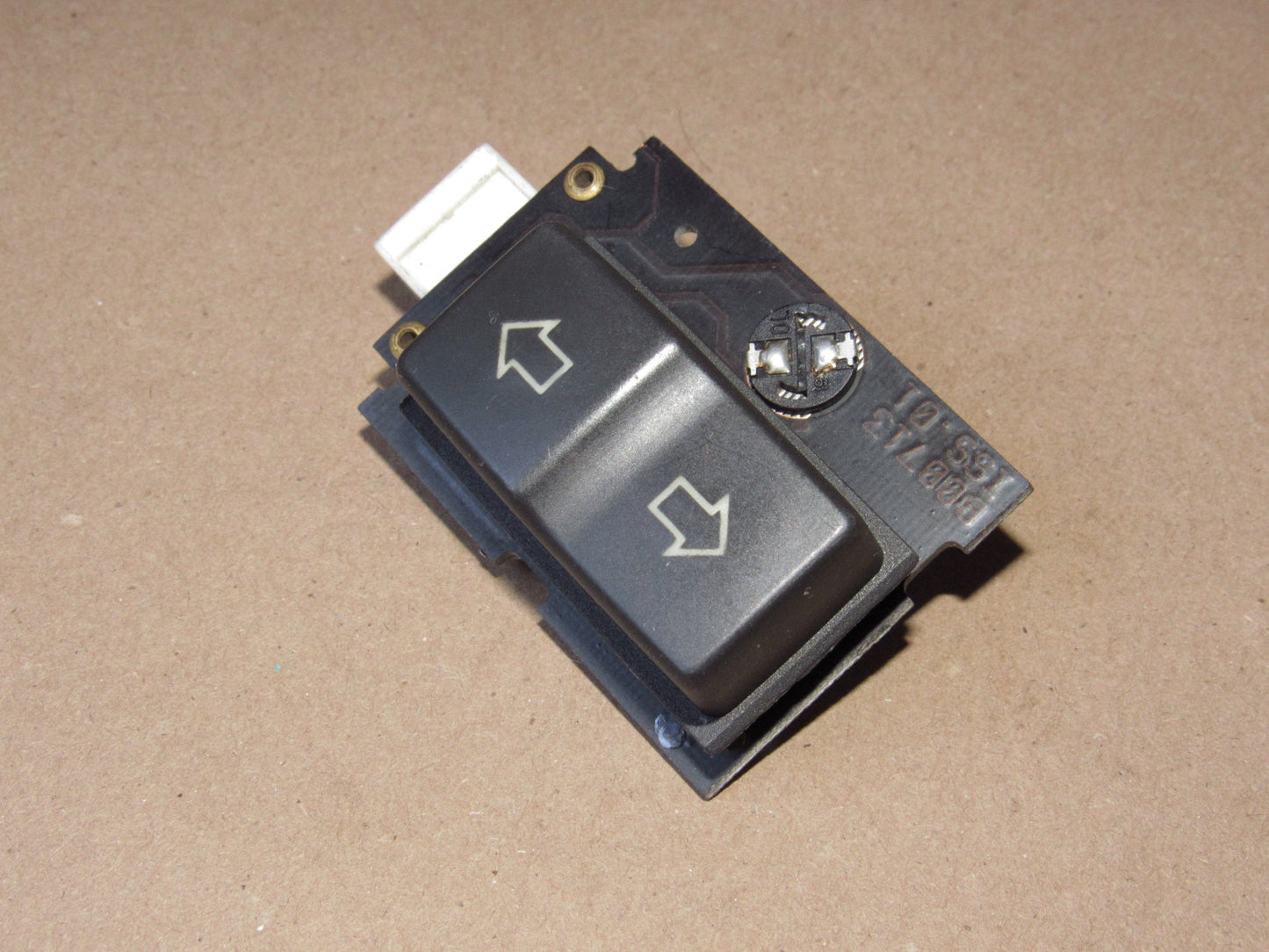 96-02 Land Rover Range Rover OEM Rear Window Switch