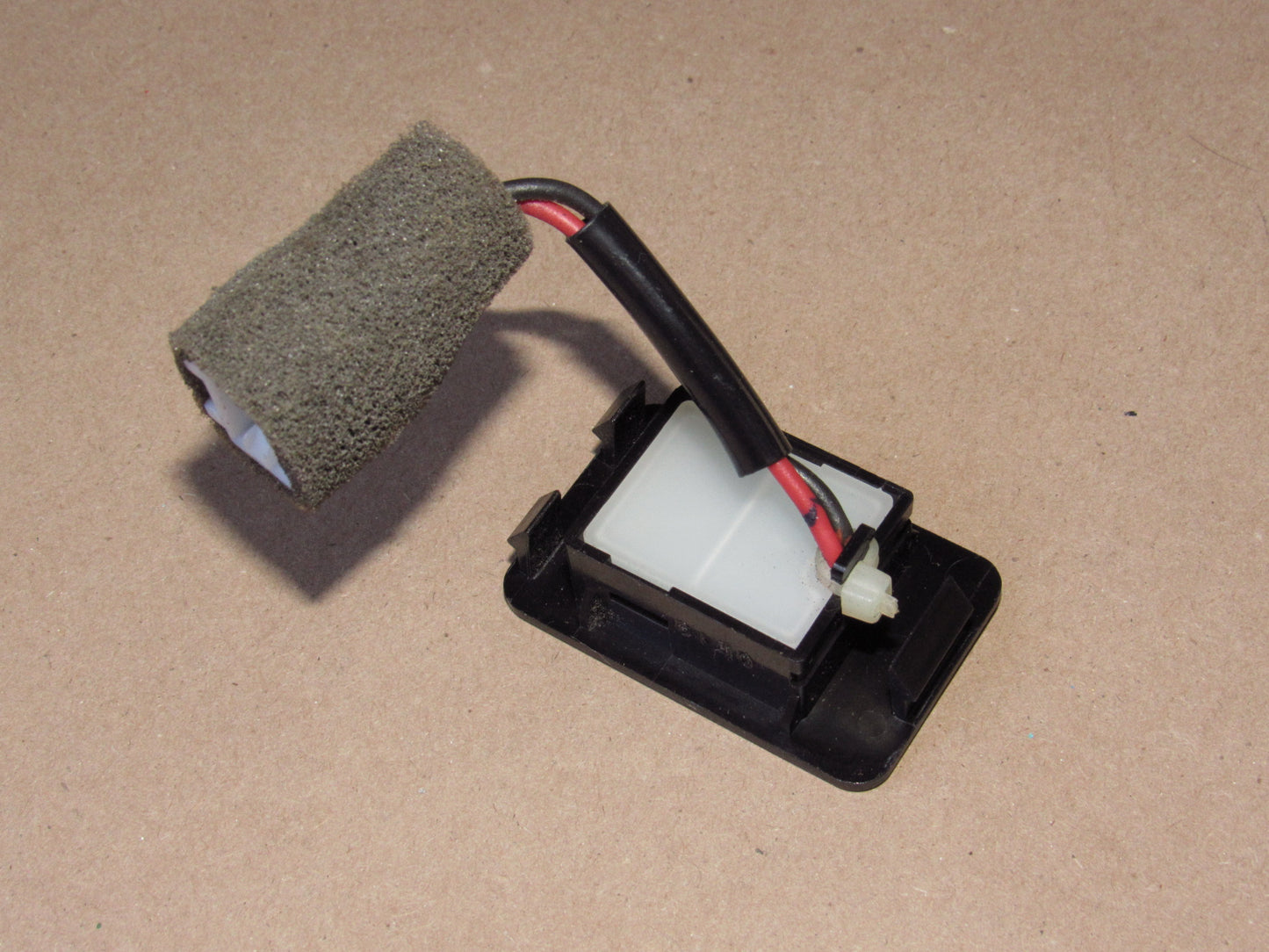 01-04 Mitsubishi Montero Sport OEM Anti Theft Security Light