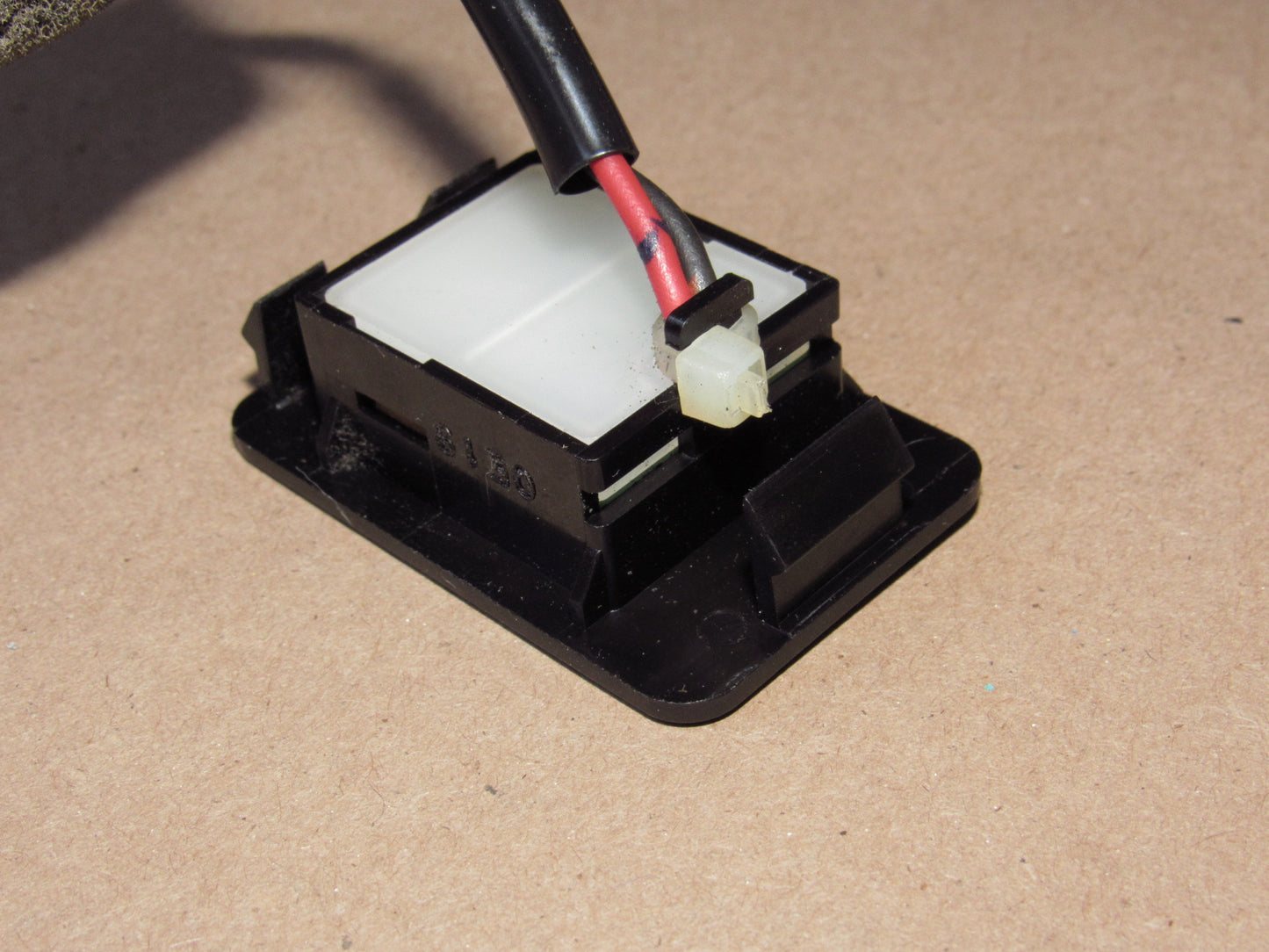 01-04 Mitsubishi Montero Sport OEM Anti Theft Security Light