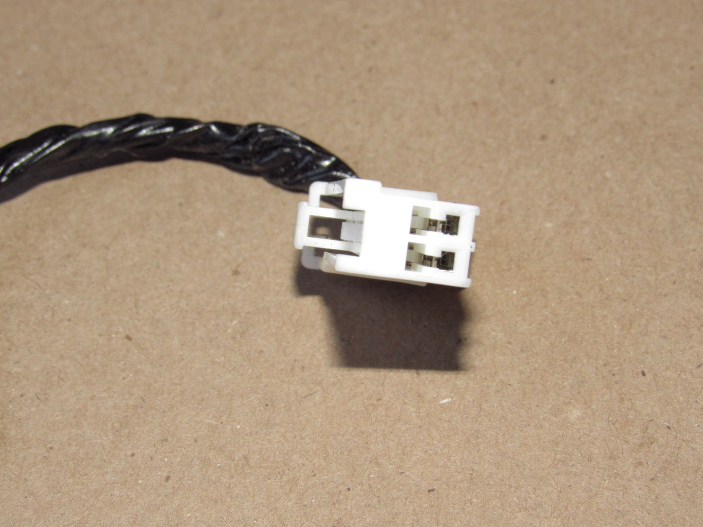 01-04 Mitsubishi Montero Sport OEM Anti Theft Security Light Pigtail Harness Connector