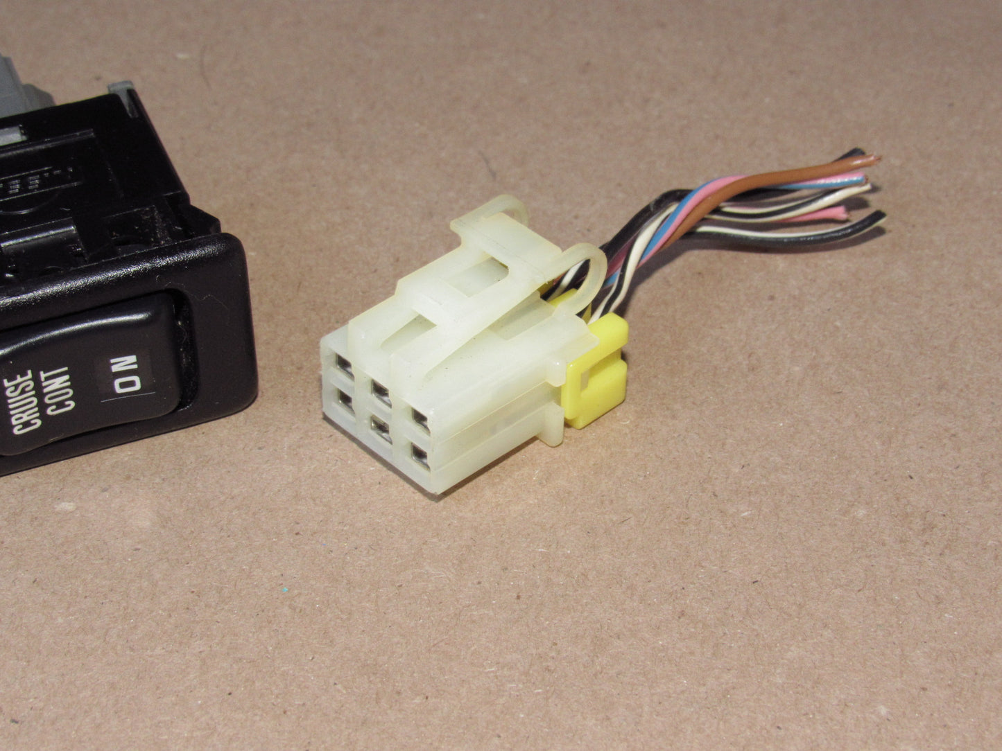 94-95 Nissan Pathfinder OEM Cruise Control On/Off Switch Pigtail Harness Connector