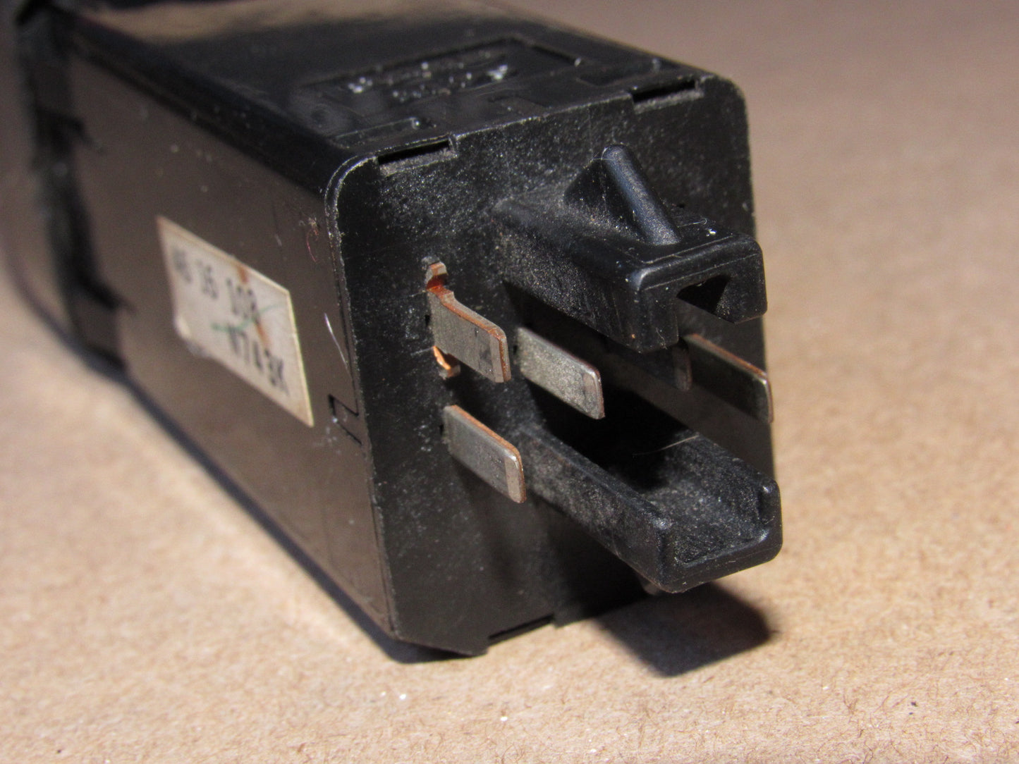 99-09 Saab 9-5 OEM Front Heated Seat Switch