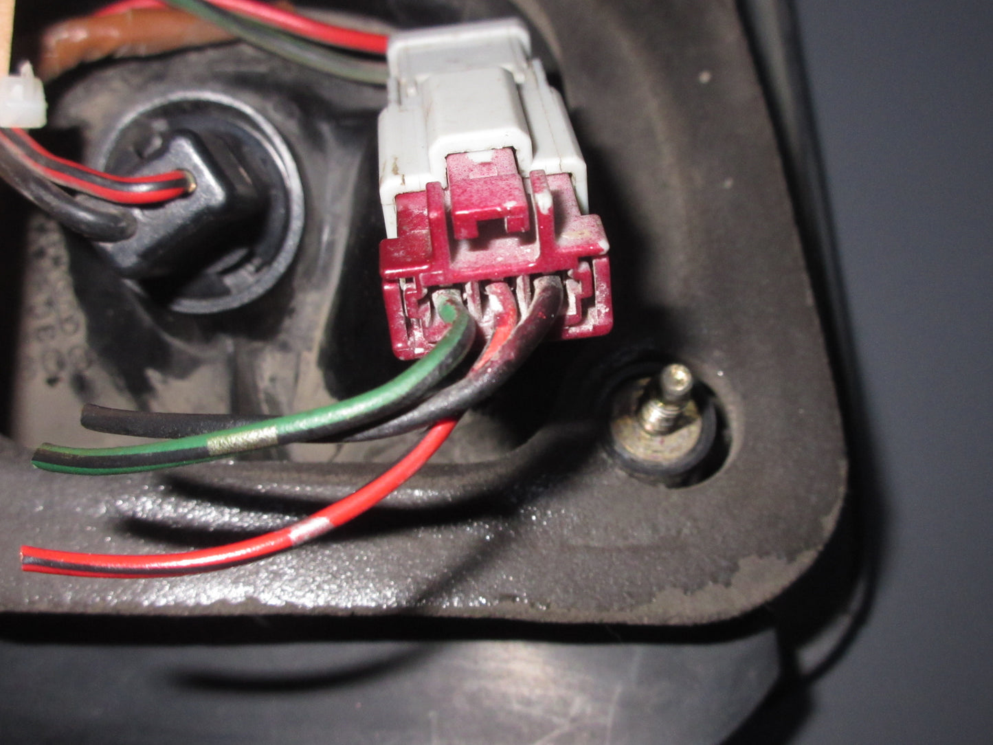 96 97 Honda Accord OEM Inner Tail Light Reverse Light Pigtail Harness Connector - Left