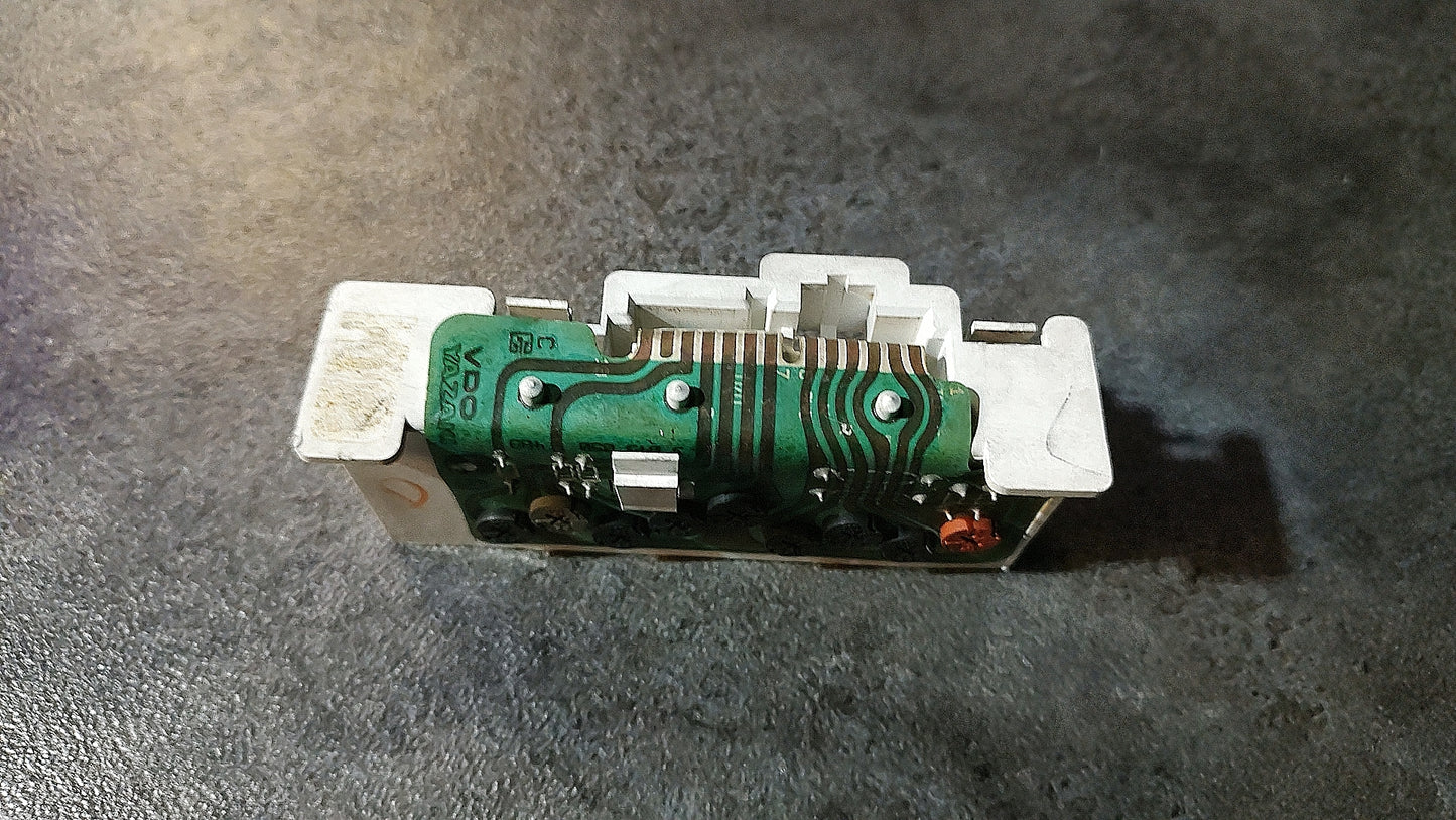 92-96 Toyota Camry OEM A/T Shifter Indicator