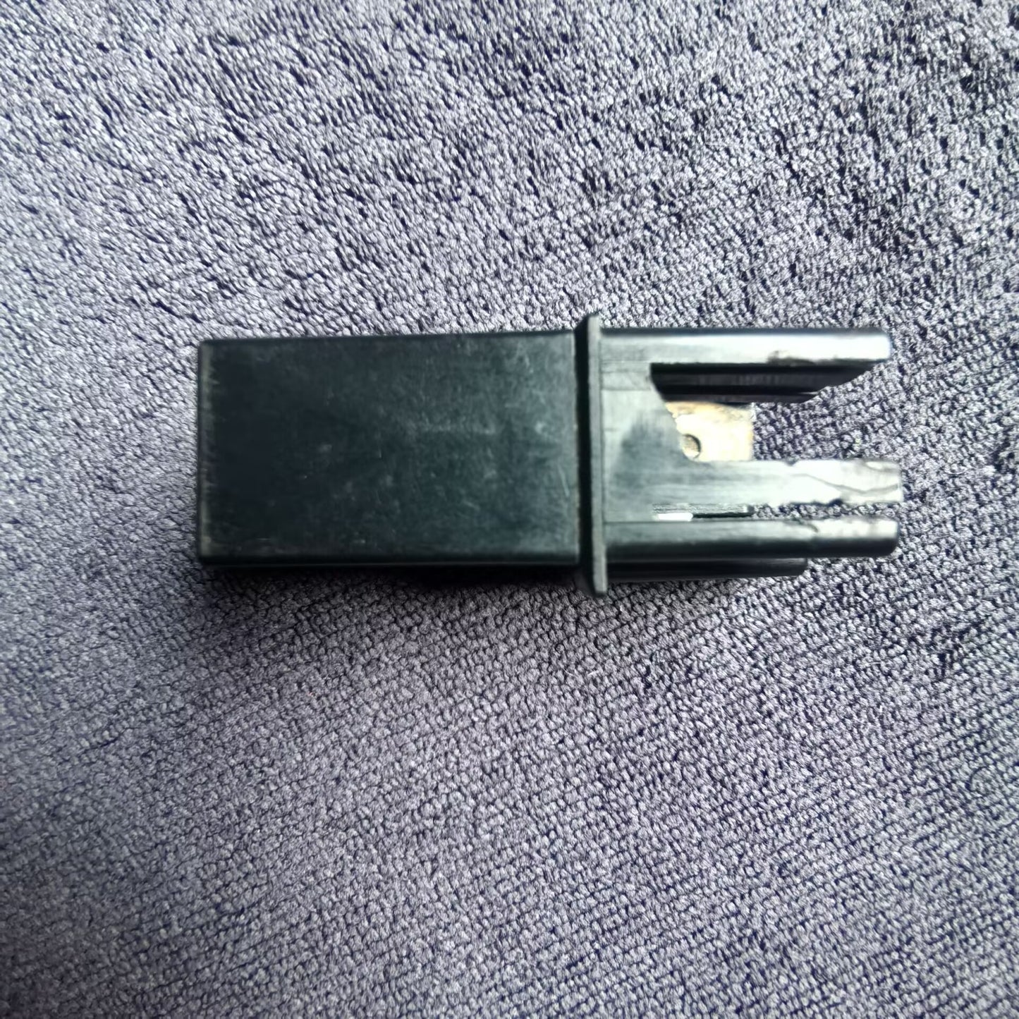 Mitsubishi OEM Relay MB629083
