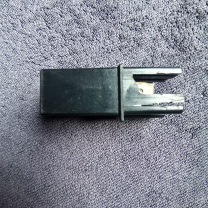 Mitsubishi OEM Relay MB629083