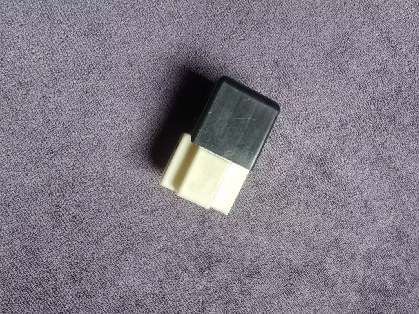 Toyota OEM Relay 90987-02010